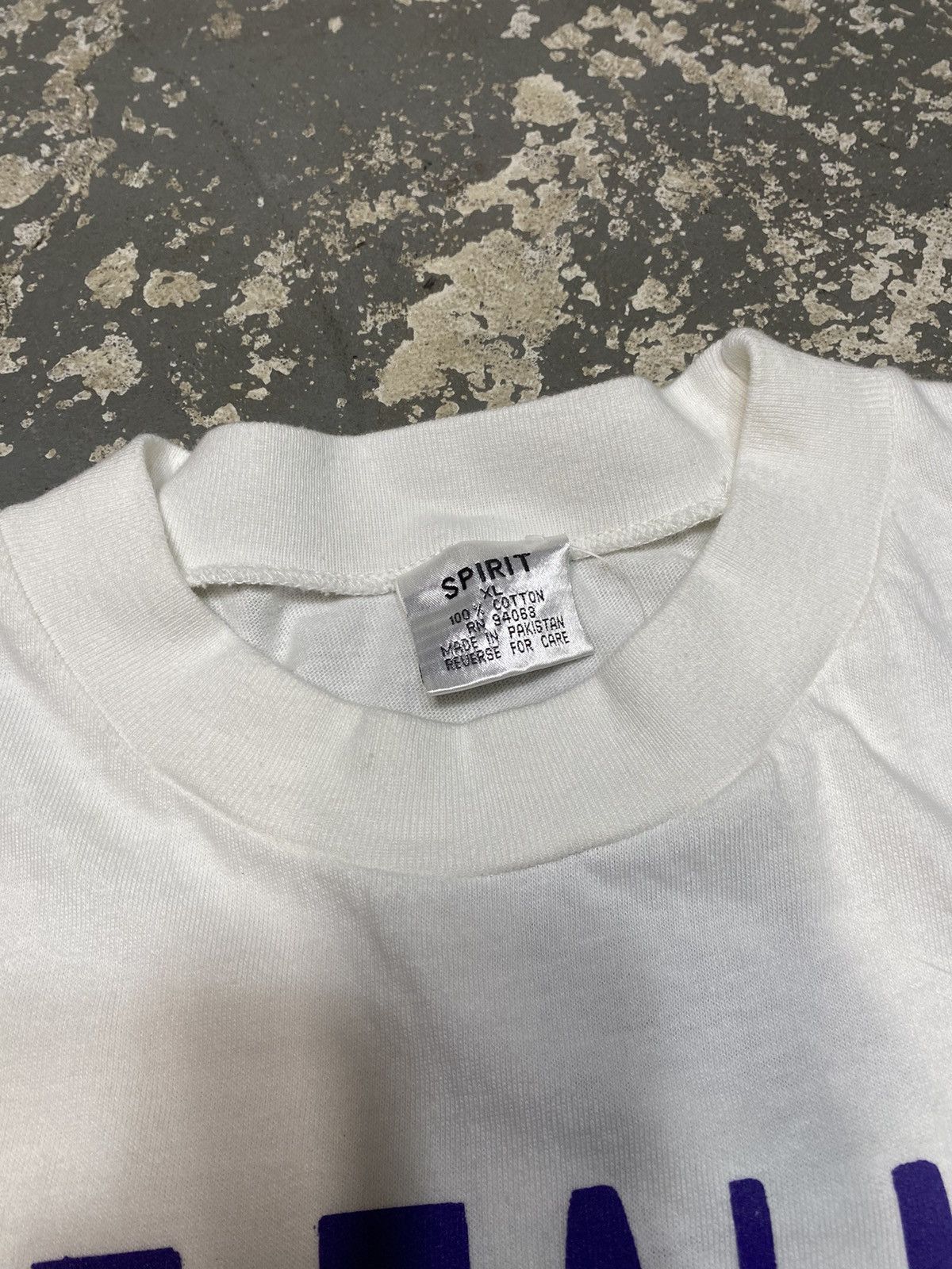 Japanese Brand × Vintage Vintage I’ve Fallen And Can’t Reach My Beer New 90s Tshirt Size US XL / EU 56 / 4 - 4 Thumbnail