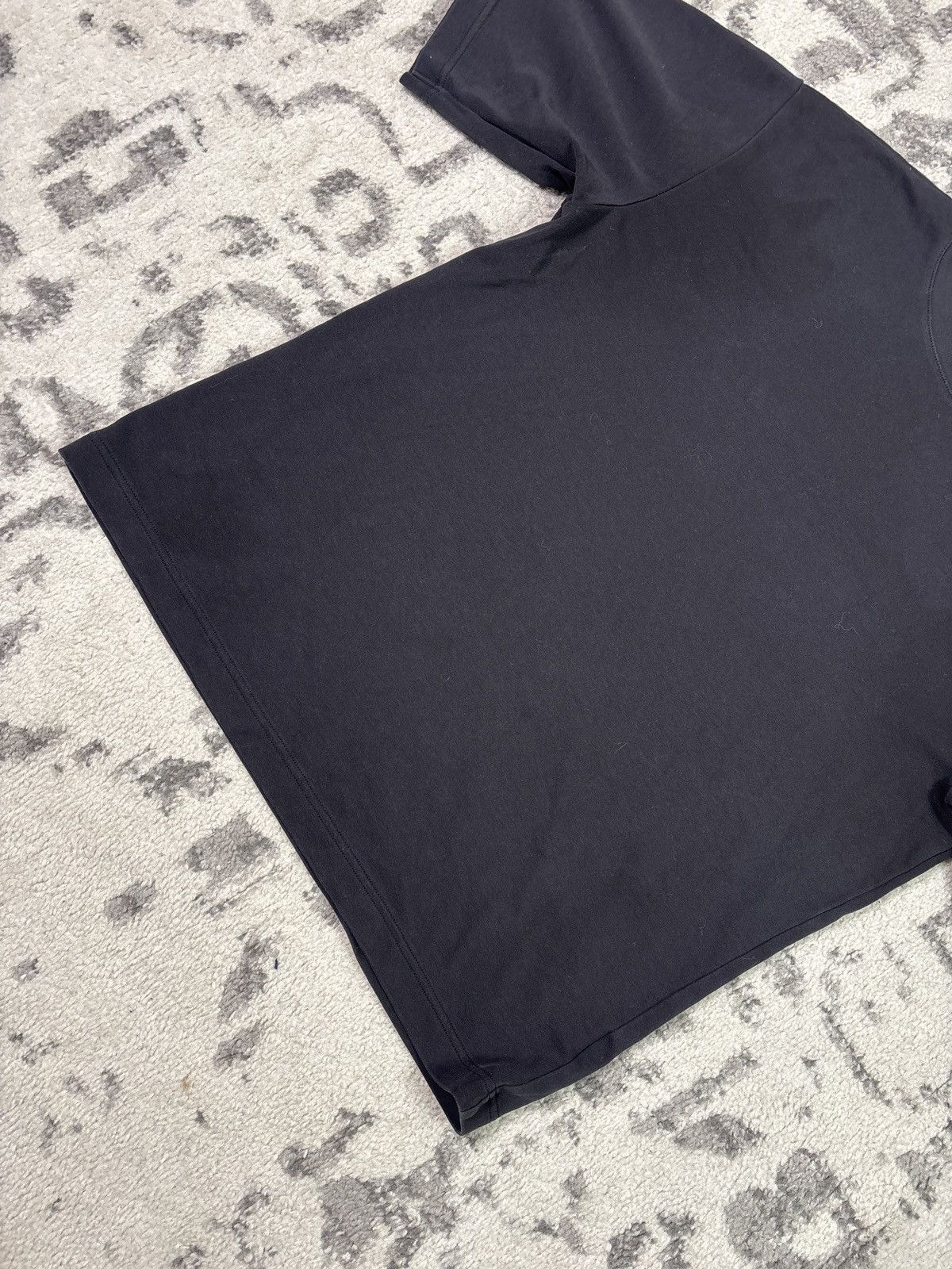 Uniqlo BLACK UNIQLO T SHIRT Size US M / EU 48-50 / 2 - 4 Thumbnail