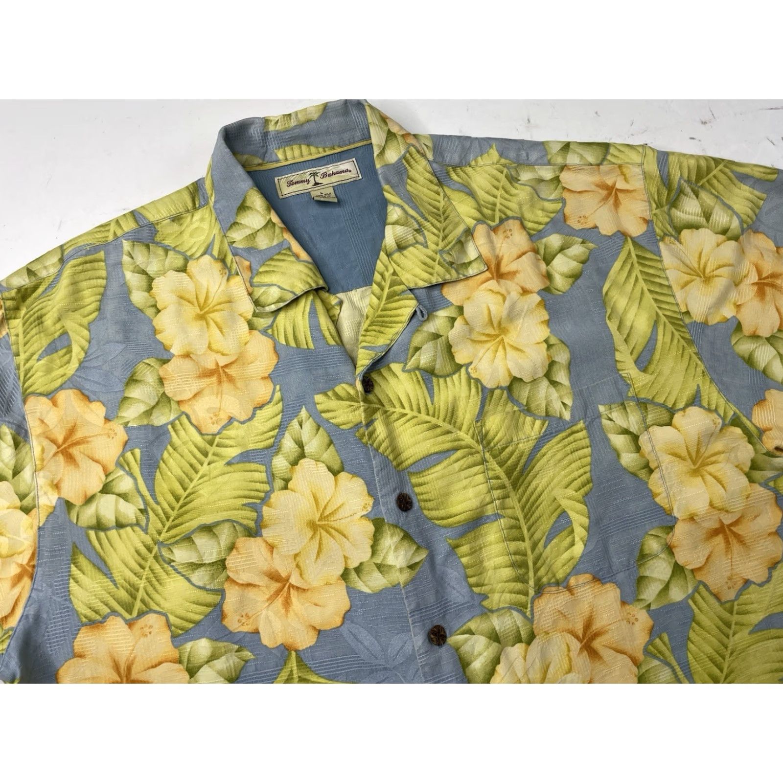 Tommy Bahama Tommy Bahama Shirt Mens Large Floral Silk Hawaiian Camp Button Up Short Sleeve Size US L / EU 52-54 / 3 - 2 Thumbnail