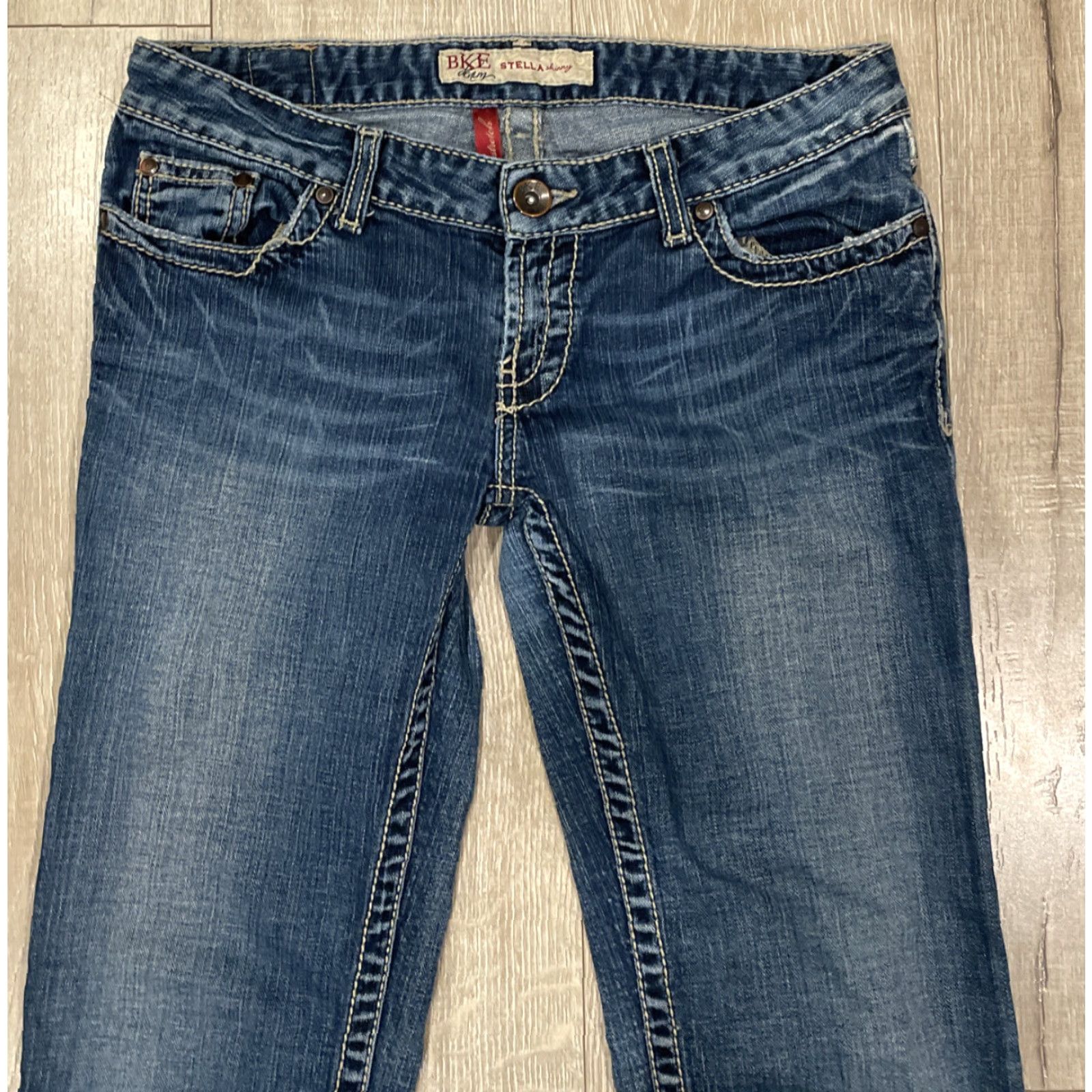 Vintage BKE Stella Distressed Skinny Jeans Women Size 28 Medium Wash Blue 32x31 Inseam American Size 28" / US 6 / IT 42 - 4 Thumbnail