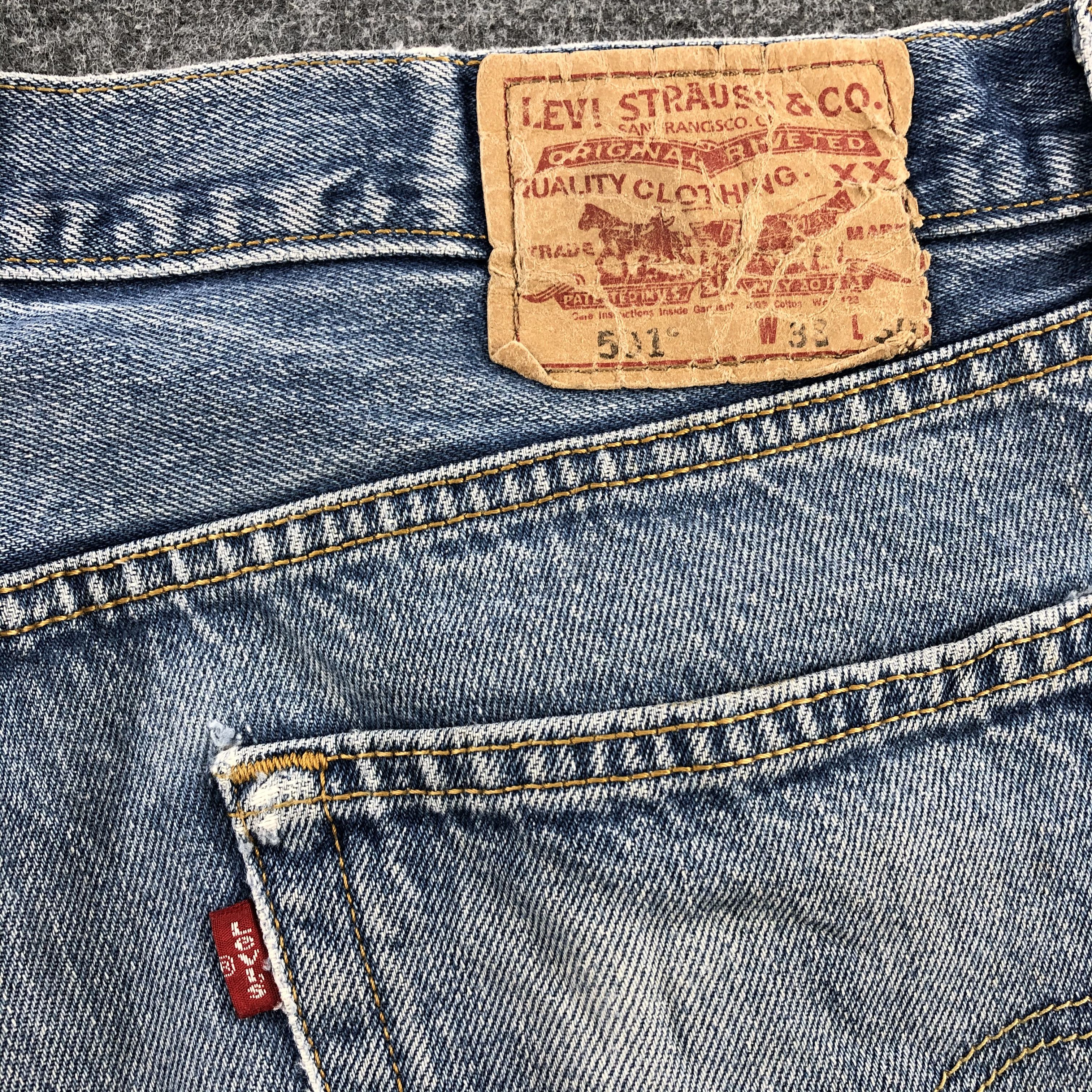 Levi's × Vintage Vintage Blue Wash Levis 501 Jeans-JM1652 Size US 37 - 7 Thumbnail