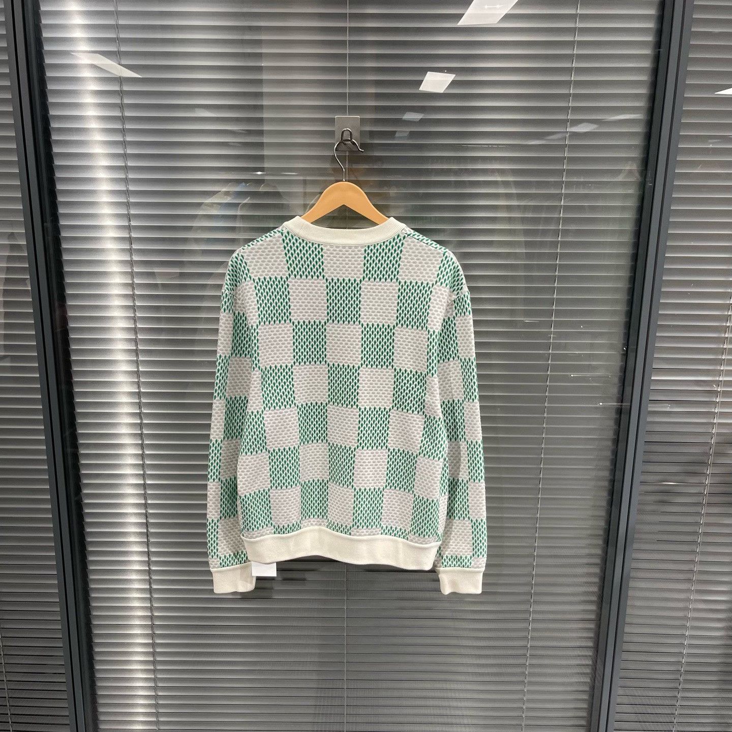 Louis Vuitton Louis Vuitton Damier Checkerboard Knit Sweatshirt Size US S / EU 44-46 / 1 - 2 Thumbnail