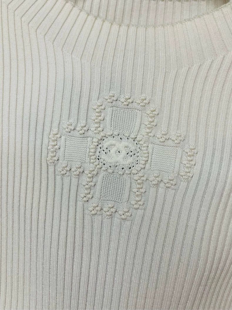 Chanel Chanel Logo embroidered white short sleeves 2504-Nextarrow Size XXS / US 00 / IT 34 - 4 Thumbnail