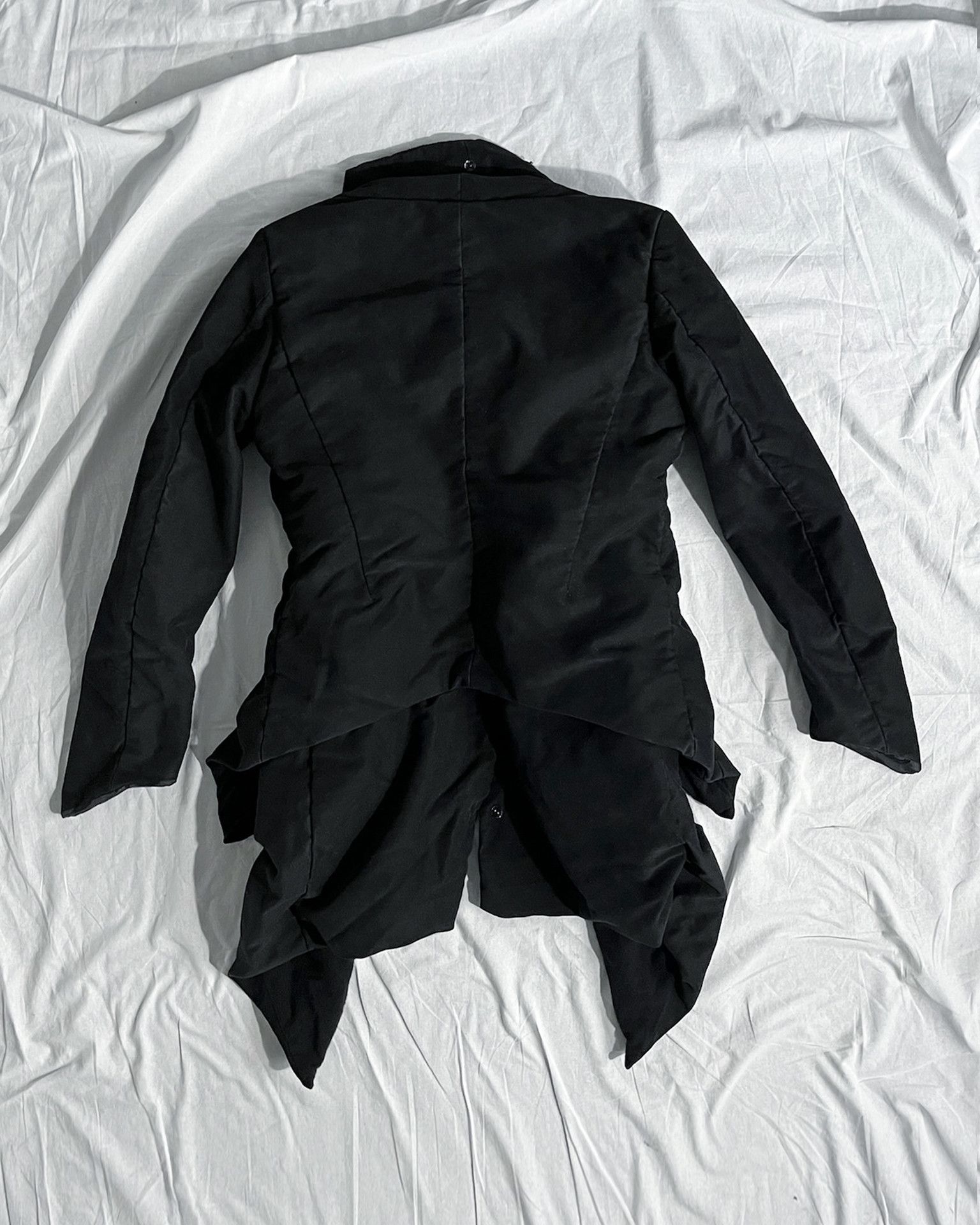 Yasuyuki Ishii yasuyuki ishii gothic layer coat Size US M / EU 48-50 / 2 - 7 Thumbnail