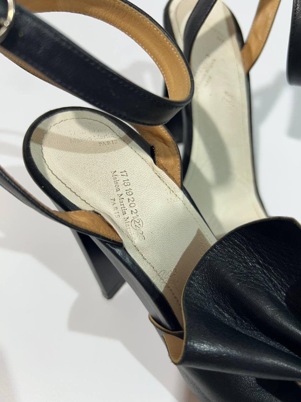 Maison Margiela Maison Martin Margiela leather sandals with bow detail Size US 5 / IT 35 - 5 Thumbnail