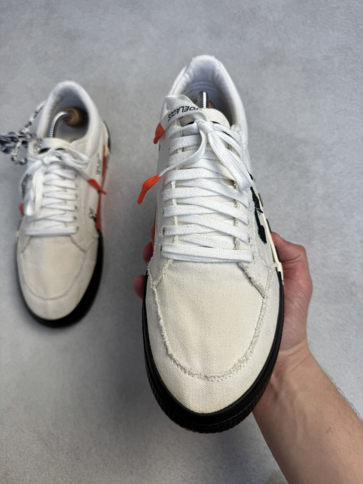 Off-White Off-White Low Vulcanized Canvas Sneakers size43 Size US 9.5 / EU 42-43 - 10 Thumbnail