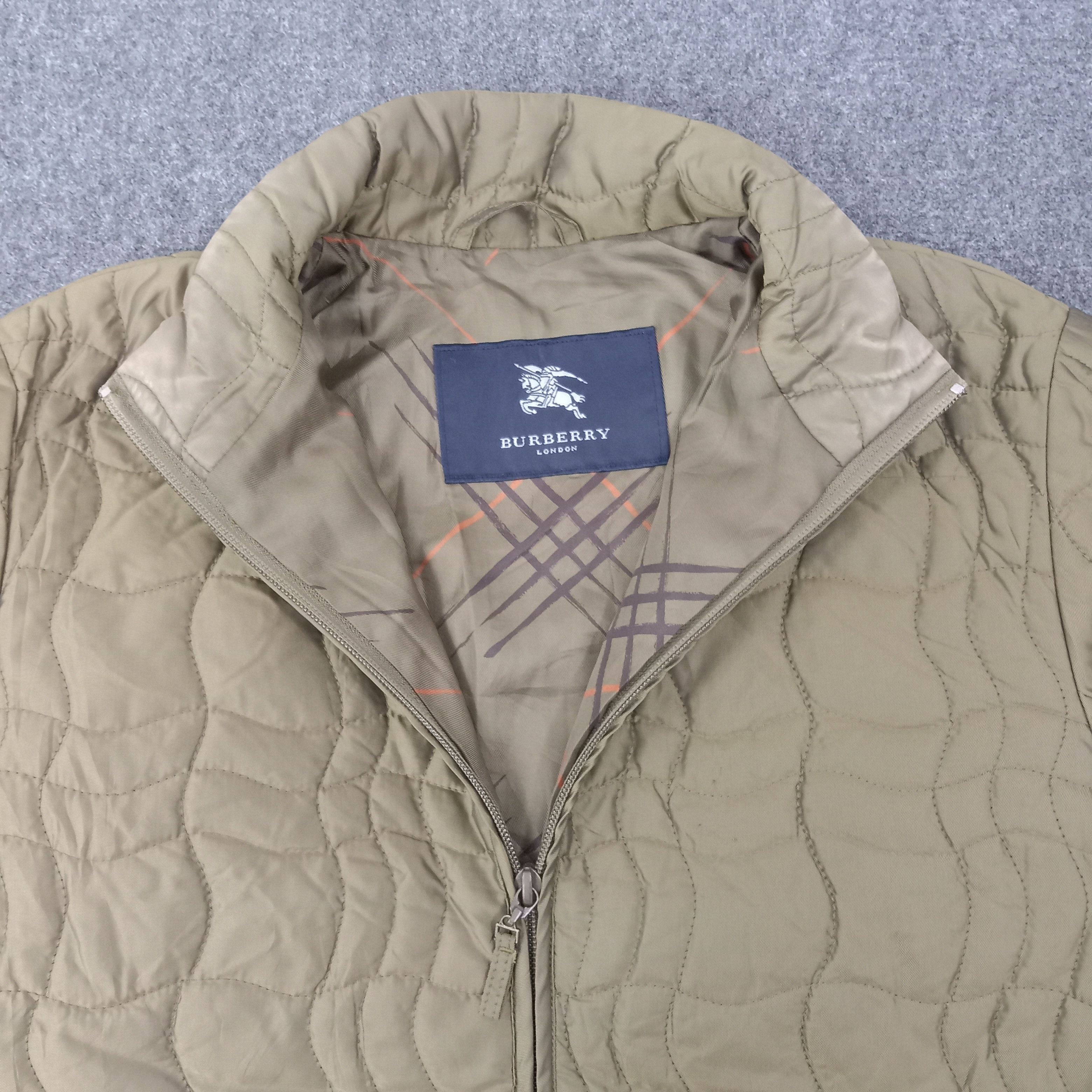 Burberry Burberry London Designer Logo Jacket C260N6 Size US S / EU 44-46 / 1 - 5 Thumbnail