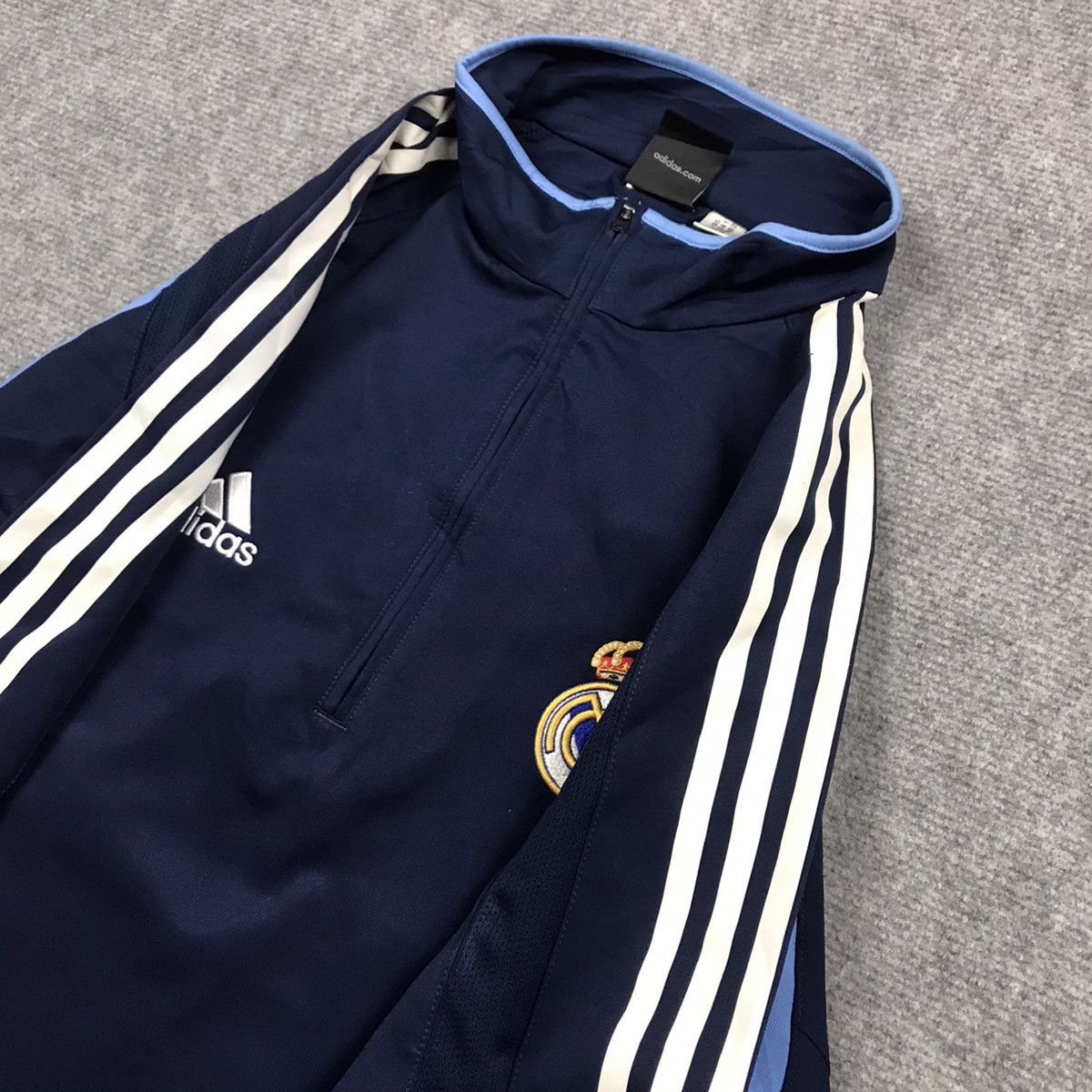 Adidas × Vintage REAL MADRID X ADIDAS TRAINING JACKET LONG SLEEVE Size US L / EU 52-54 / 3 - 6 Thumbnail