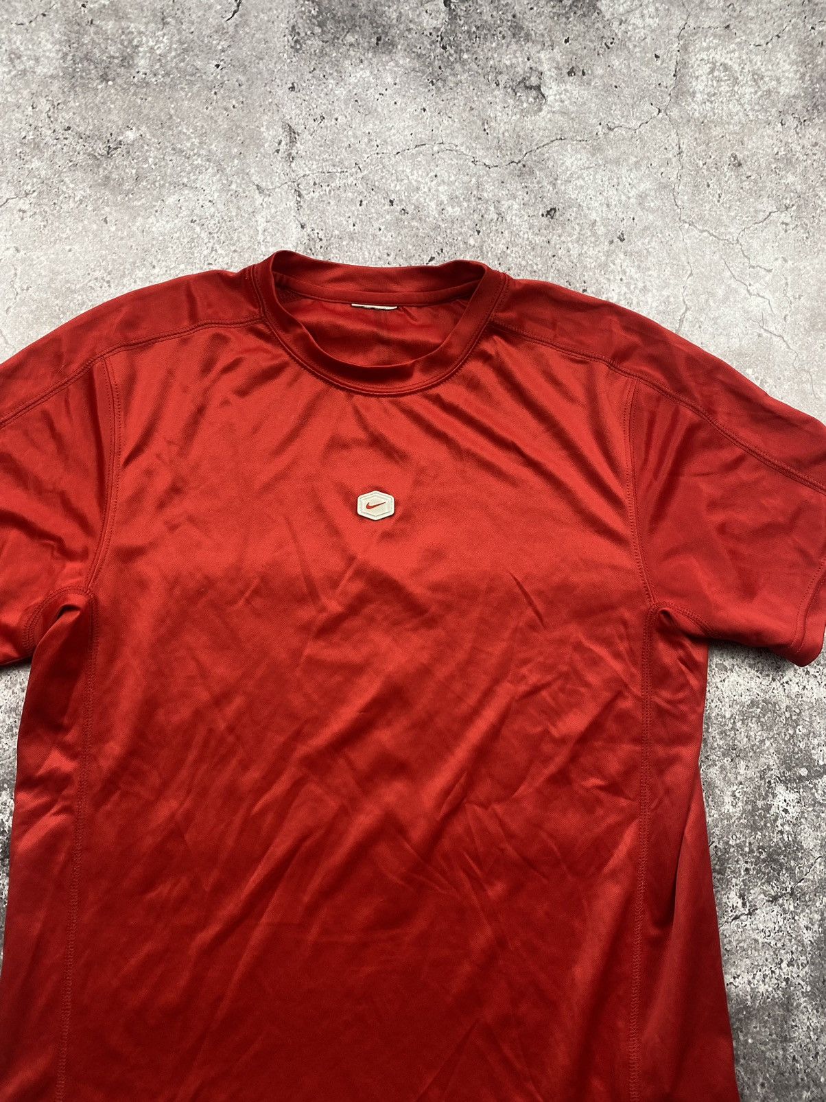 Nike × Vintage Y2K 90’s Vintage Nike T Shirt Center Logo Travis Scott Court Size US S / EU 44-46 / 1 - 2 Thumbnail