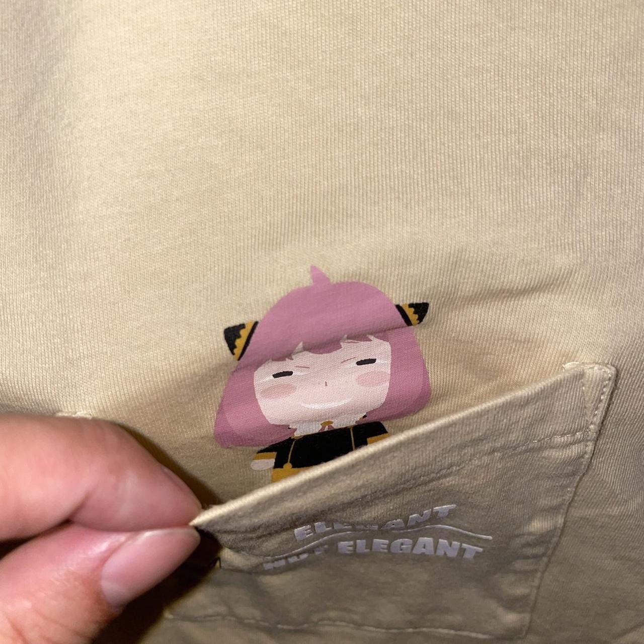 Uniqlo Spy x Family x Uniqlo Anya elegant pocket anime t shirt Size US M / EU 48-50 / 2 - 3 Thumbnail