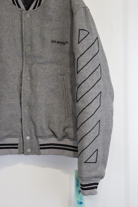 Off-White o1rshd1 Charcoal Logo Print Bomber Jacket in Grey Size US S / EU 44-46 / 1 - 4 Thumbnail