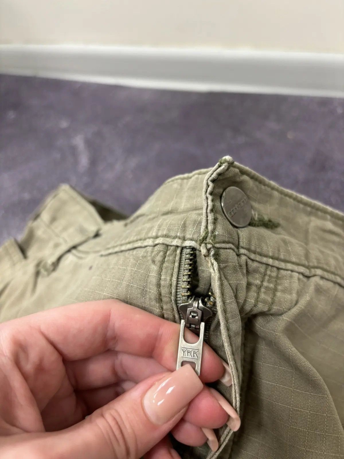 Carhartt × Vintage Vintage Carhartt American Aviation Khaki Baggy Cargo Pants Size US 38 / EU 54 - 14 Thumbnail