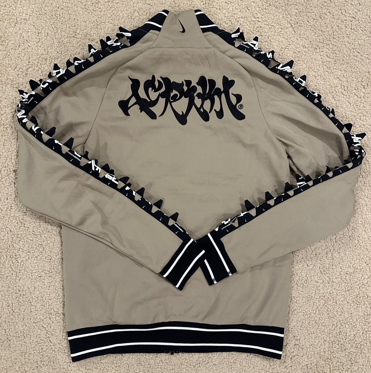 Acronym Nike x Acronym Knit Jacket, Size Small -CU0469-247 NWT $300 Size US S / EU 44-46 / 1 - 5 Thumbnail
