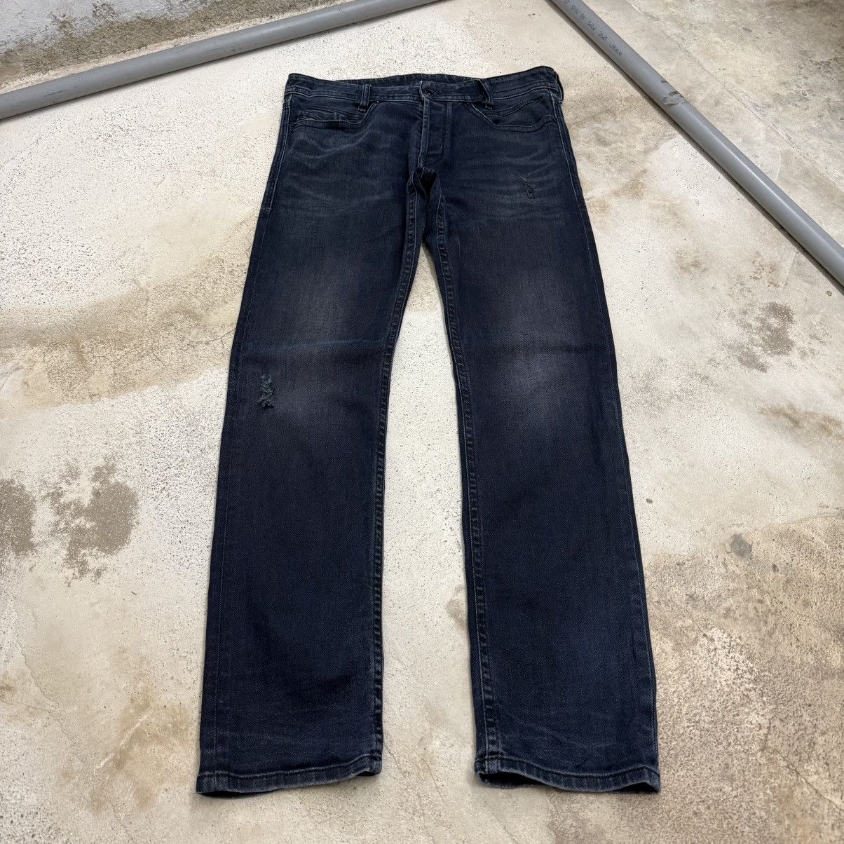 Diesel Diesel Akee Whisker Buttonfly Distressed Royal Indigo Denim Size US 34 / EU 50 - 3 Thumbnail