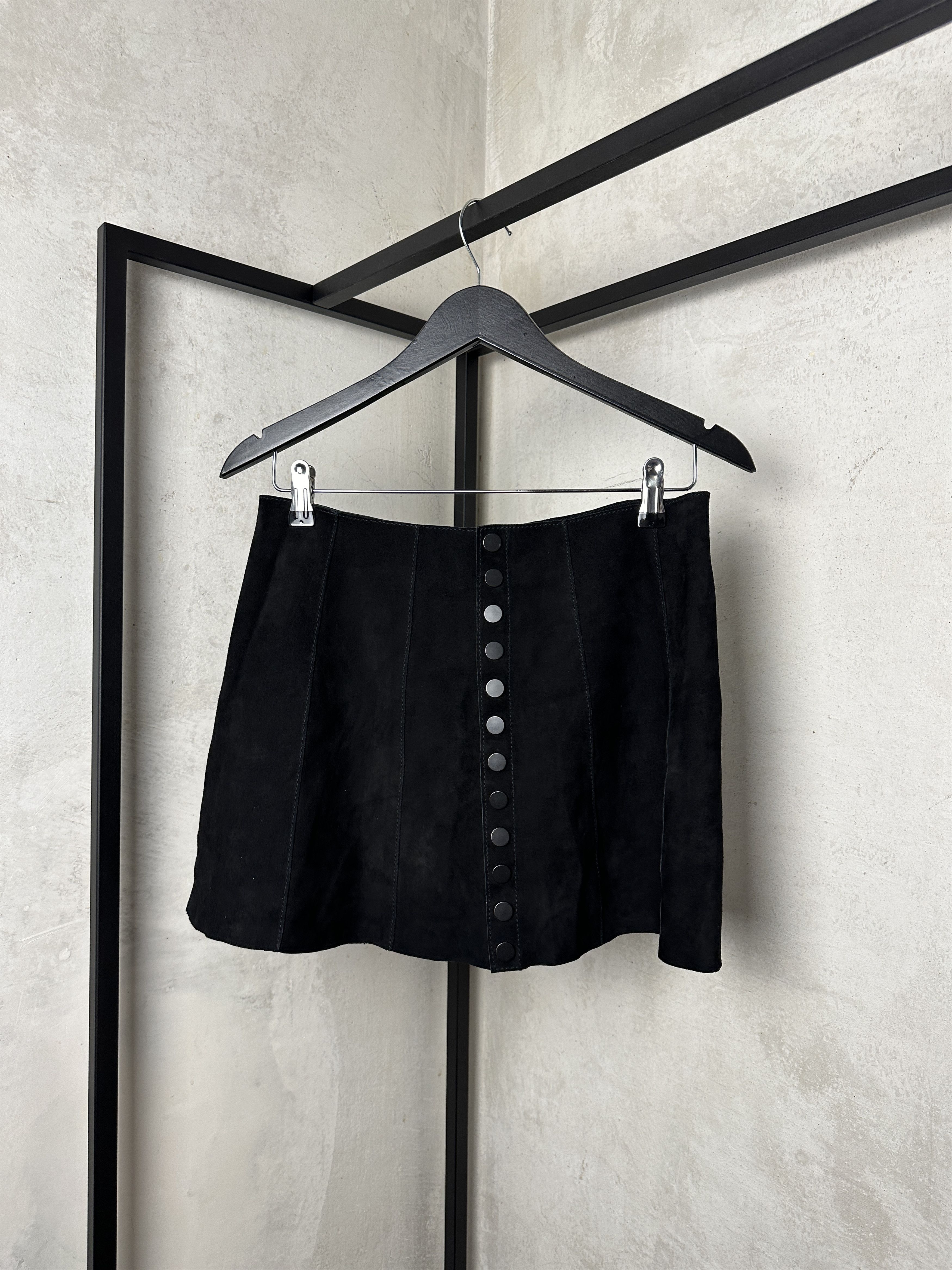 Zara Zara x Steven Meisel Black Suede Skirt Size 26" / US 2 / IT 38 - 1 Thumbnail