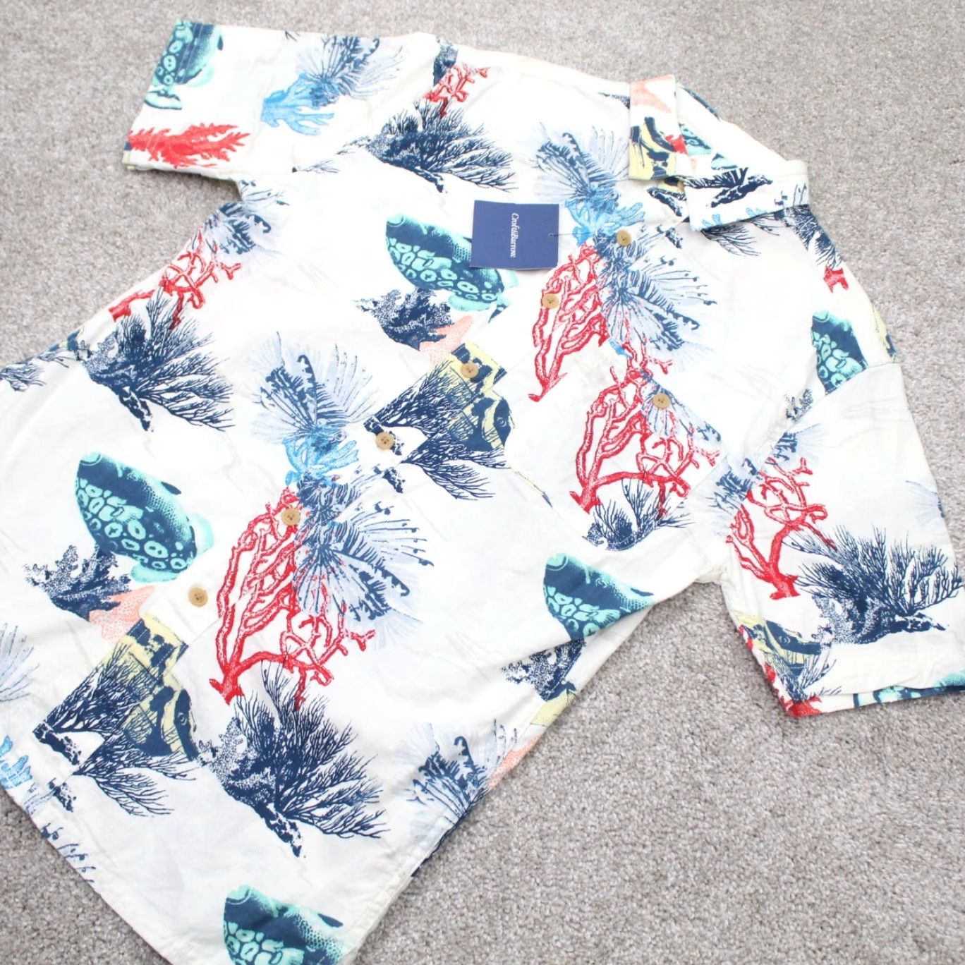 Croft & Barrow Croft & Barrow Shirt Men Small White All Over Fish Print S/S 100% Cotton NWT AOP Button-Up Casual Size US S / EU 44-46 / 1 - 3 Thumbnail