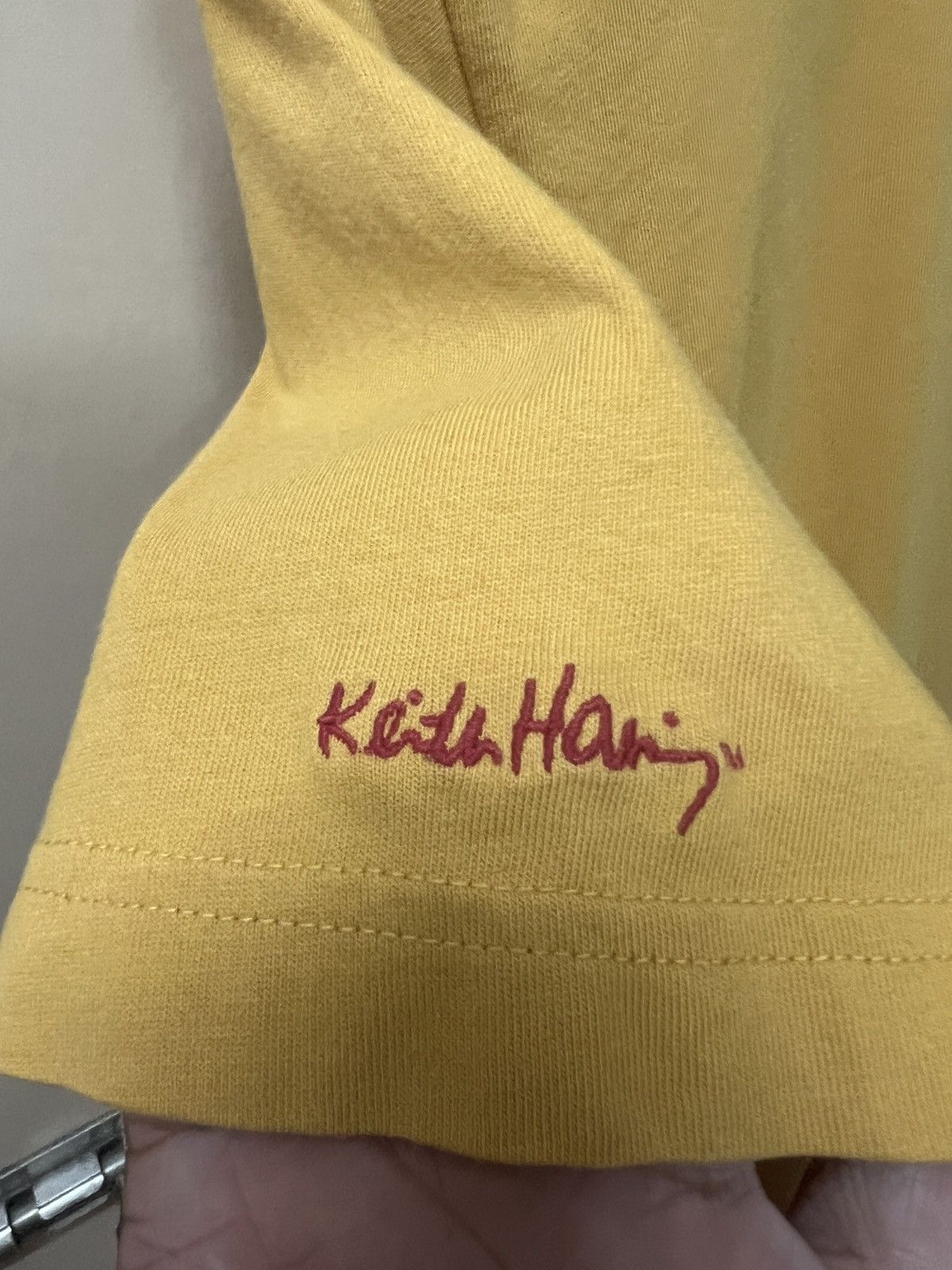 Uniqlo Uniqlo UT Keith Haring T-shirt Size US S / EU 44-46 / 1 - 9 Thumbnail