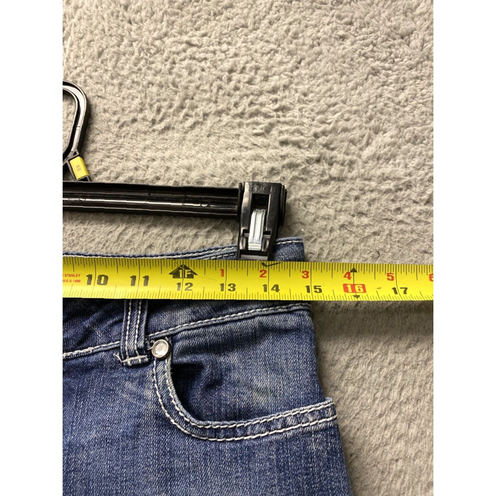 Wrangler Wrangler Jeans Women’s 30x32 Pocket Flare Boot Cut Western /158-25 Size 30" / US 8 / IT 44 - 4 Thumbnail