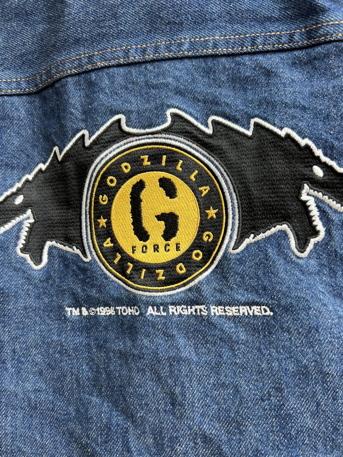 Vintage VTG 90s Wrangler Blue Bell X Godzilla G-Force Denim Jacket Size US L / EU 52-54 / 3 - 15 Thumbnail