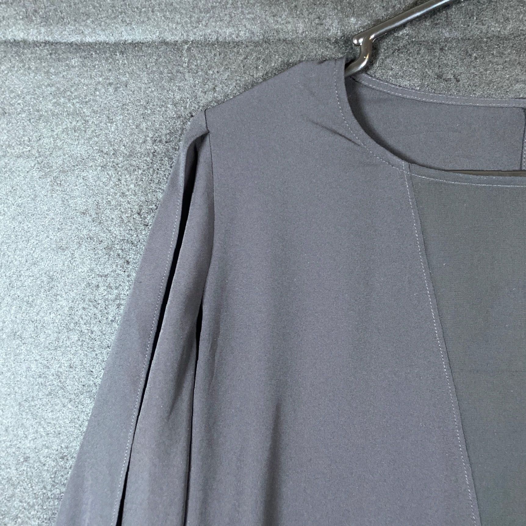 Express Express Blouse Black Sheer V Slit Open Long Sleeve Polyester Medium Women Size M / US 6-8 / IT 42-44 - 4 Thumbnail