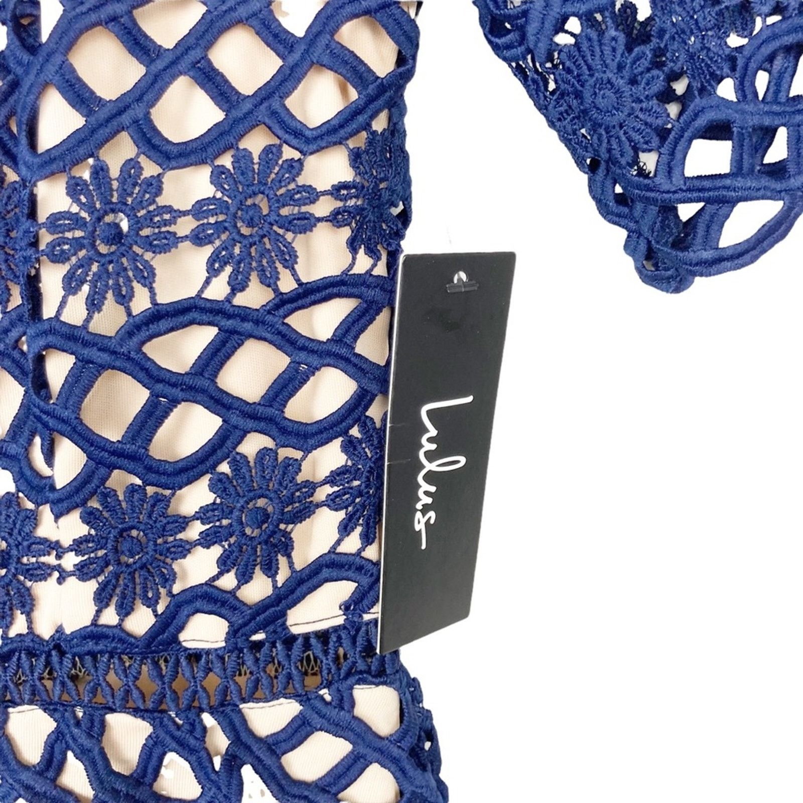 Other Lulu's Navy Blue Crochet Overlay Ruffle Hem Dress Sz S Size S / US 4 / IT 40 - 4 Thumbnail
