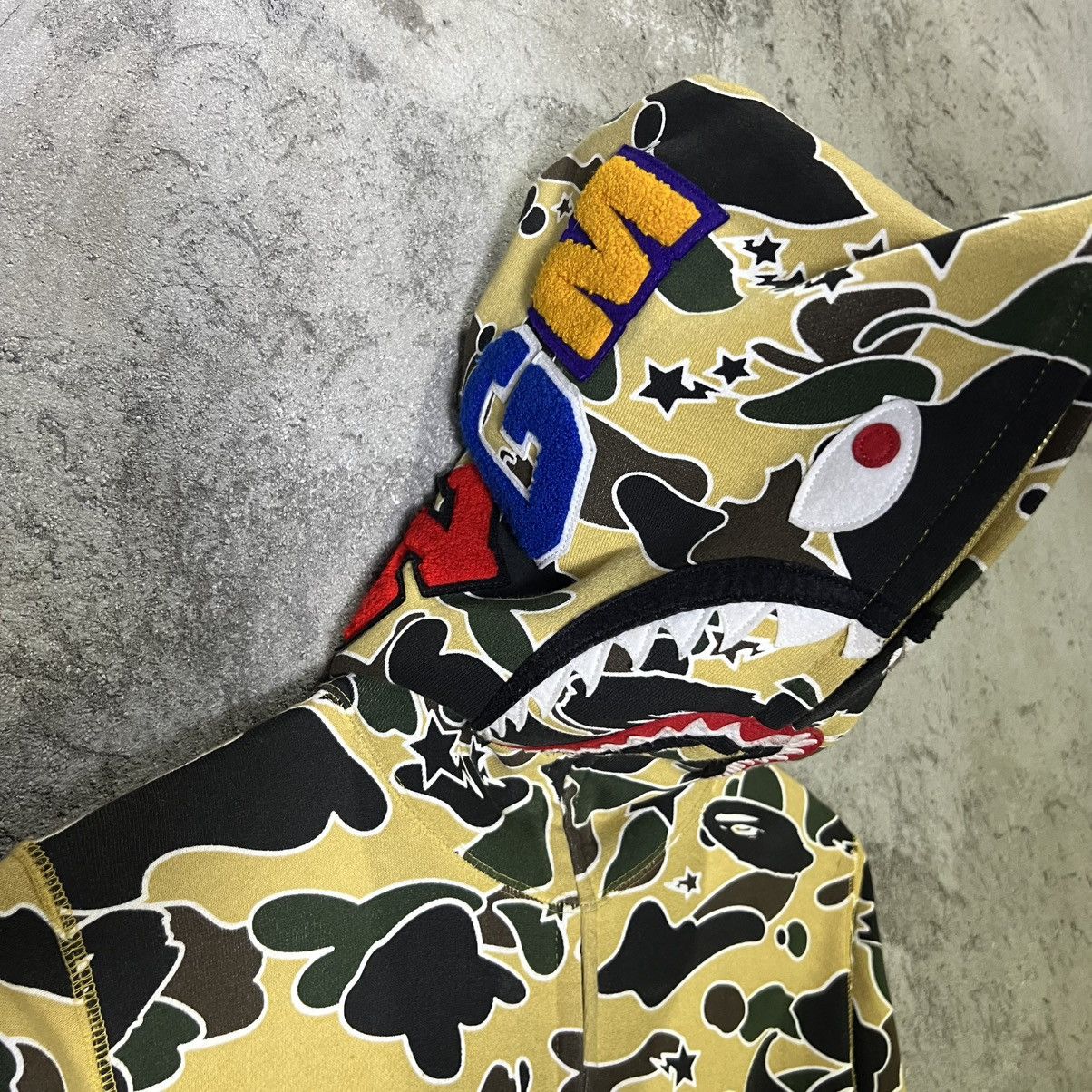 Bape A Bathing Ape Psyche Camo Shark Hoodie - 2021 - Yellow/Multi Size US S / EU 44-46 / 1 - 7 Thumbnail