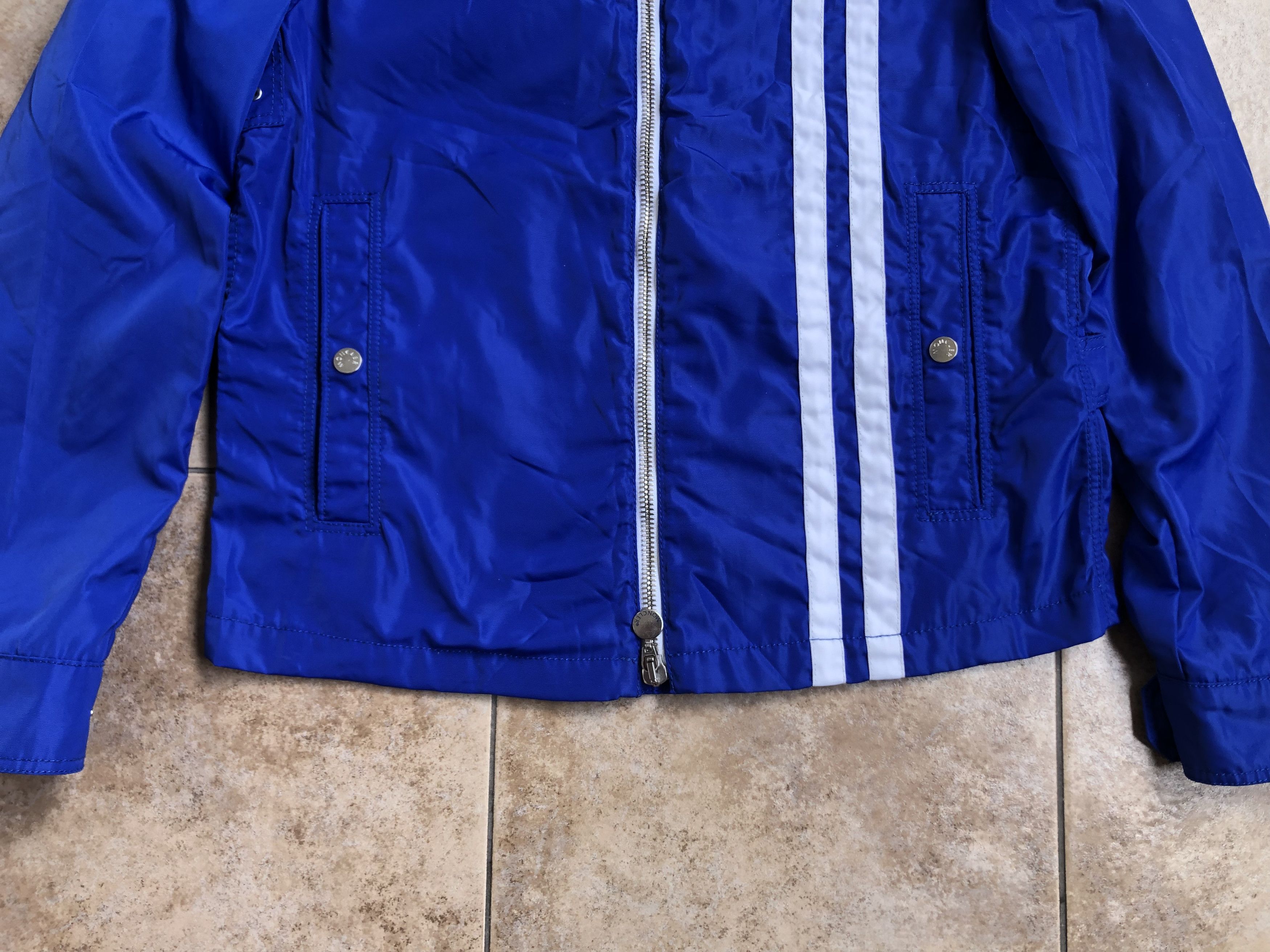 Moncler Moncler Big Logo Blue Lightweight Jacket Size 3 Size US L / EU 52-54 / 3 - 4 Thumbnail