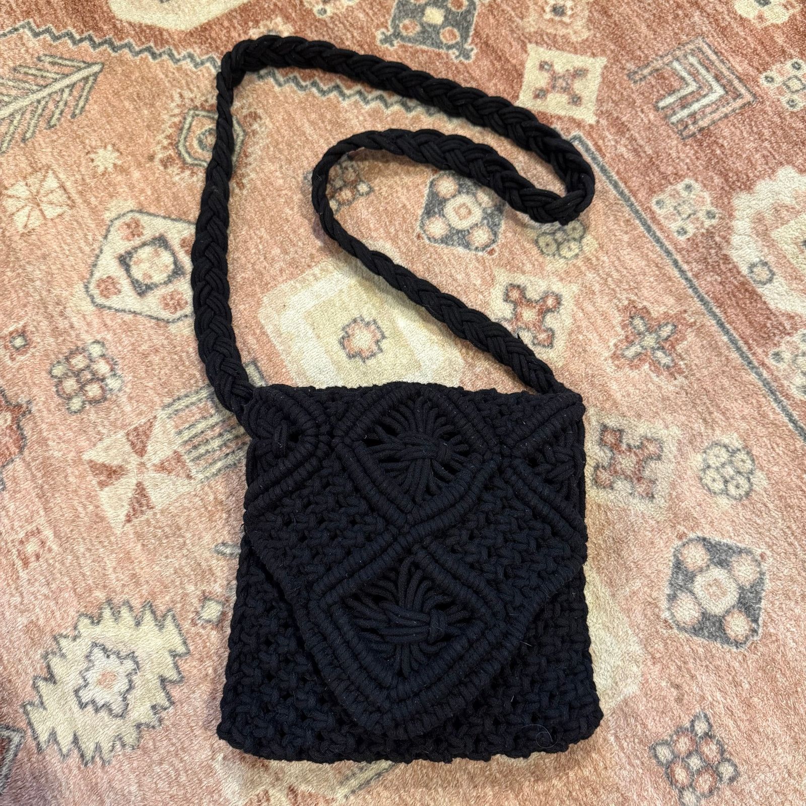 Tommy Bahama Tommy Bahama Black Boho Macrame Crossbody Purse Size ONE SIZE - 1 Thumbnail