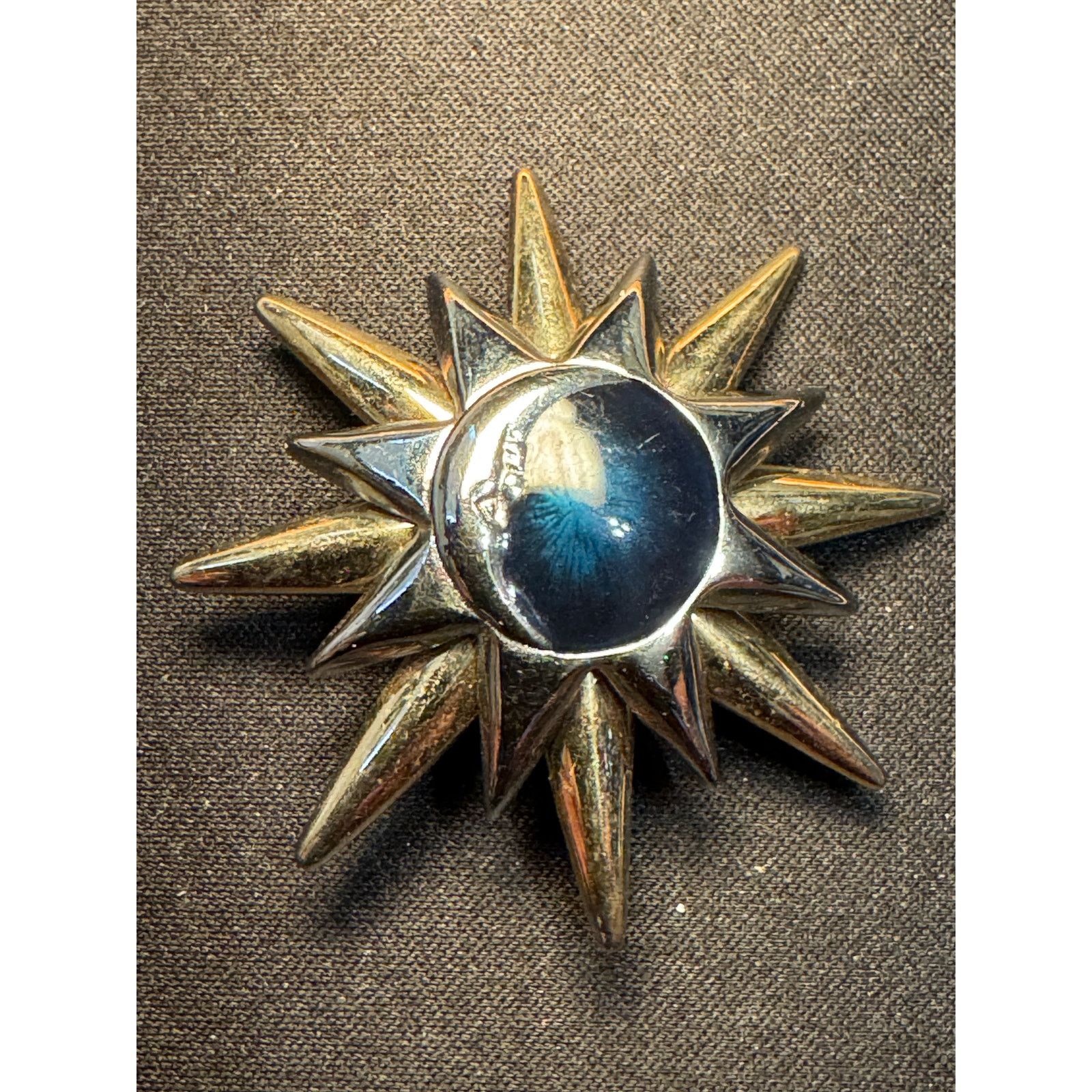 Liz Claiborne Vintage Liz Claiborne Starburst Sun Crescent Moon Brooch Size ONE SIZE - 1 Thumbnail