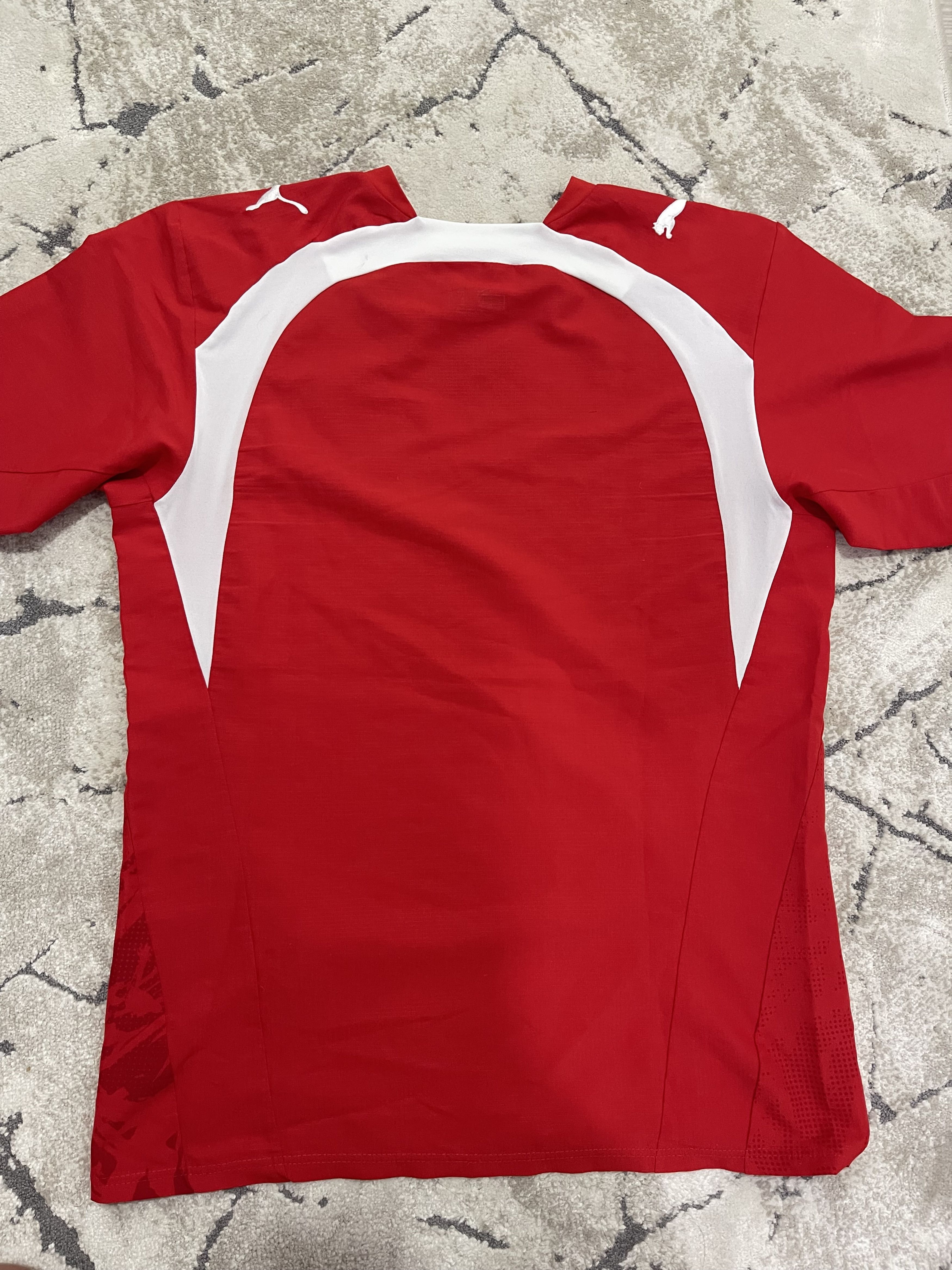 Puma Switzerland Puma Home Jersey 2006–08 – Size S Size US S / EU 44-46 / 1 - 2 Thumbnail