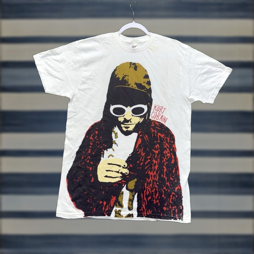 Gildan Kurt Cobain Shirt Mens L White Gildan Logo 2000s Band Grunge Casual Shirt Mens Large White Logo Graphic Print Short Sleeve Crew Neck Cotton T-Shirt Size US L / EU 52-54 / 3 - 1 Thumbnail