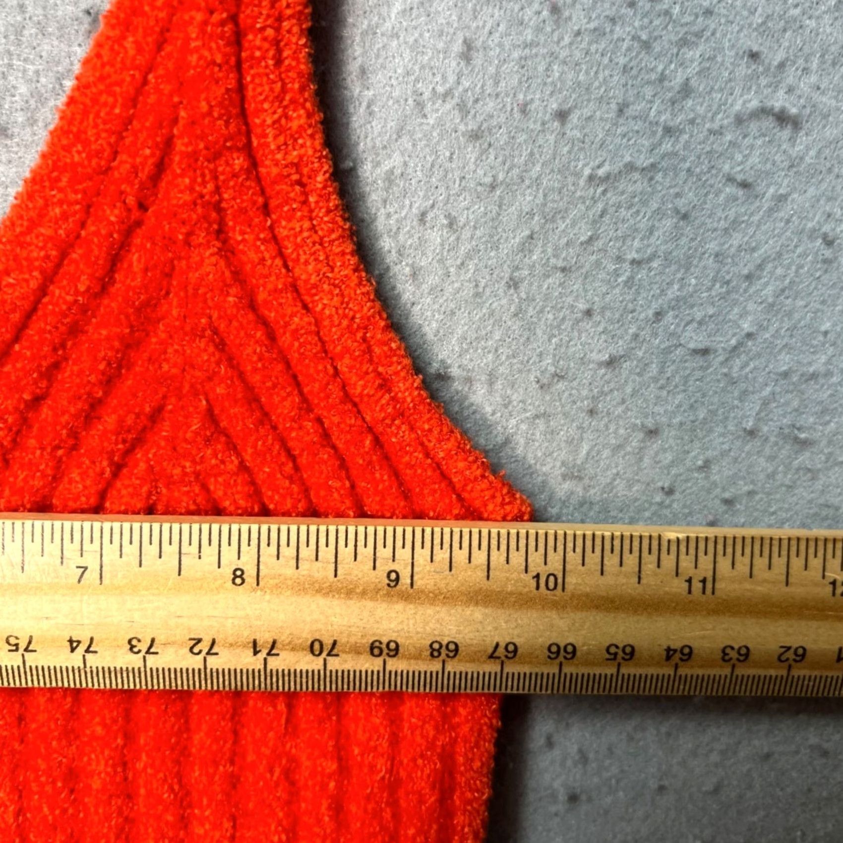 Vintage Silence + Noise Tank Cropped Womens Size Medium Red Knit Nylon Viscose Sleeveless V-Neck Cropped Tank Top Shirt Size M / US 6-8 / IT 42-44 - 5 Thumbnail
