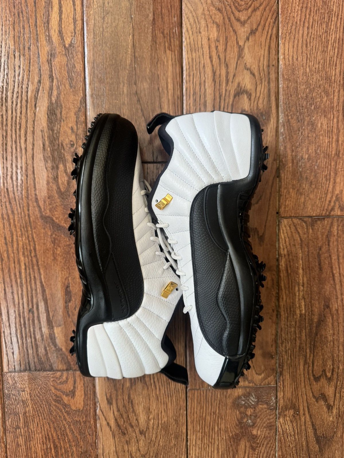 Air jordan 12 Taxi Low Golf Cleats