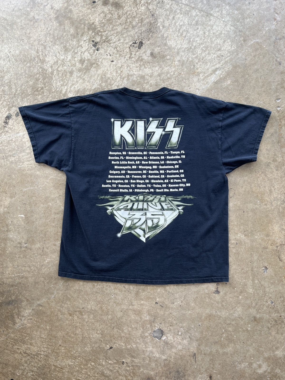 Band Tees Vintage Y2K 2005 Kiss Alive 35 Band Tee XXL Size US XXL / EU 58 / 5 - 5 Thumbnail