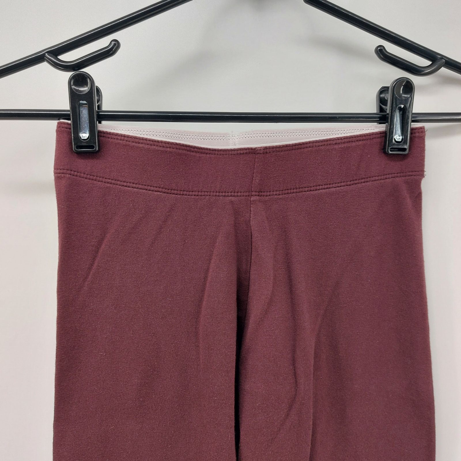 Nike Nike Athletic Leggings Size XS Burgundy Red Gold Print Sport Size 22" - 2 Thumbnail