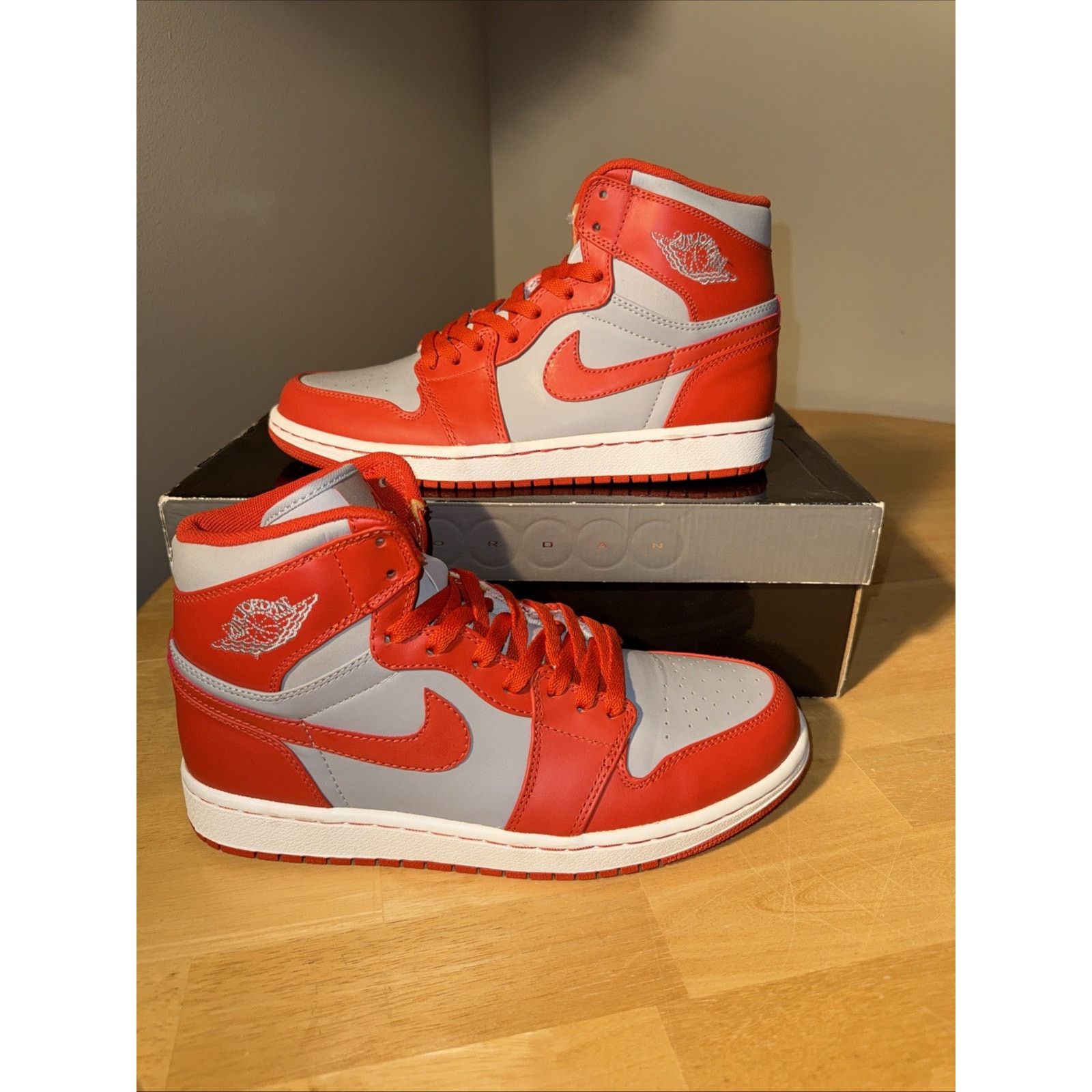 Nike Size 9 - Air Jordan 1 Retro High Spice Size US 9 / EU 42 - 1 Thumbnail