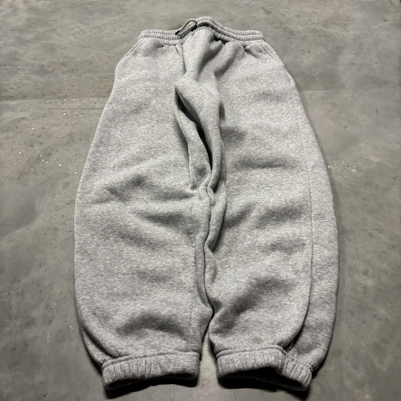 Japanese Brand × Vintage Crazy Vintage Y2K/2000s Light Grey Essential Sweatpants! Size US 32 / EU 48 - 3 Thumbnail