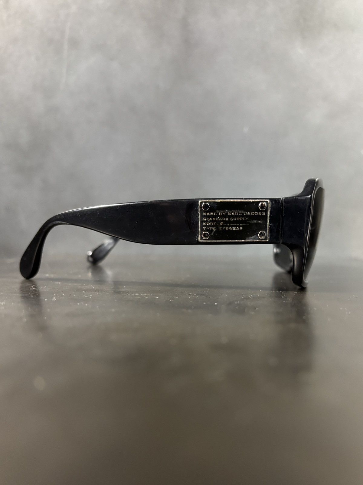 Marc Jacobs 2010s Marc Jacobs Sunglasses Oversized MMJ 075/S Case Size ONE SIZE - 10 Thumbnail