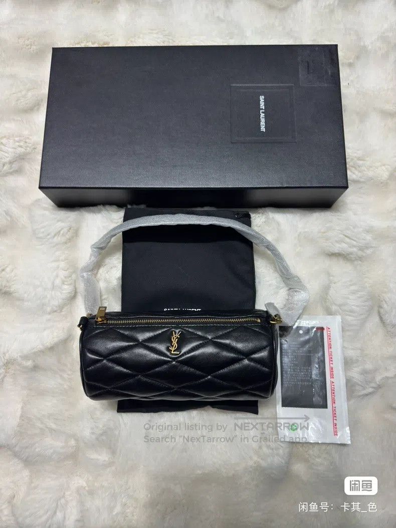 Saint Laurent Paris Saint Laurent Paris Bucket Bag Size ONE SIZE - 1 Thumbnail