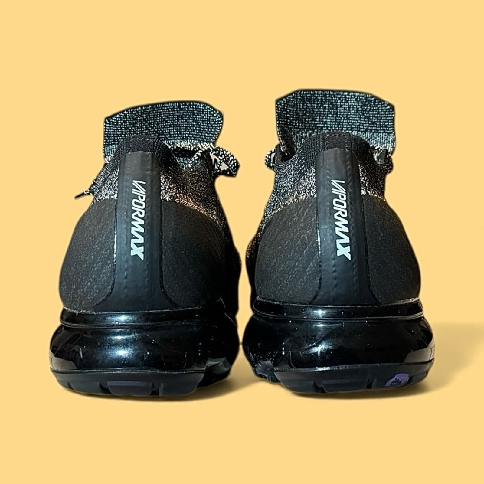 Nike Nike Air Vapormax 2.0 Oreo Size US 9.5 / EU 42-43 - 3 Thumbnail