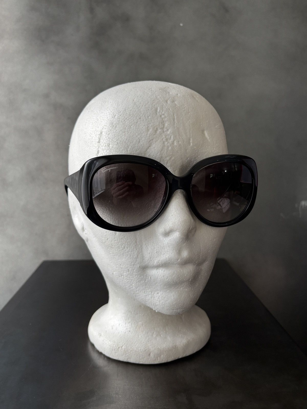 Salvatore Ferragamo 2000s Salvatore Ferragamo Sunglasses SF721S Monogram Vintage Size ONE SIZE - 3 Thumbnail