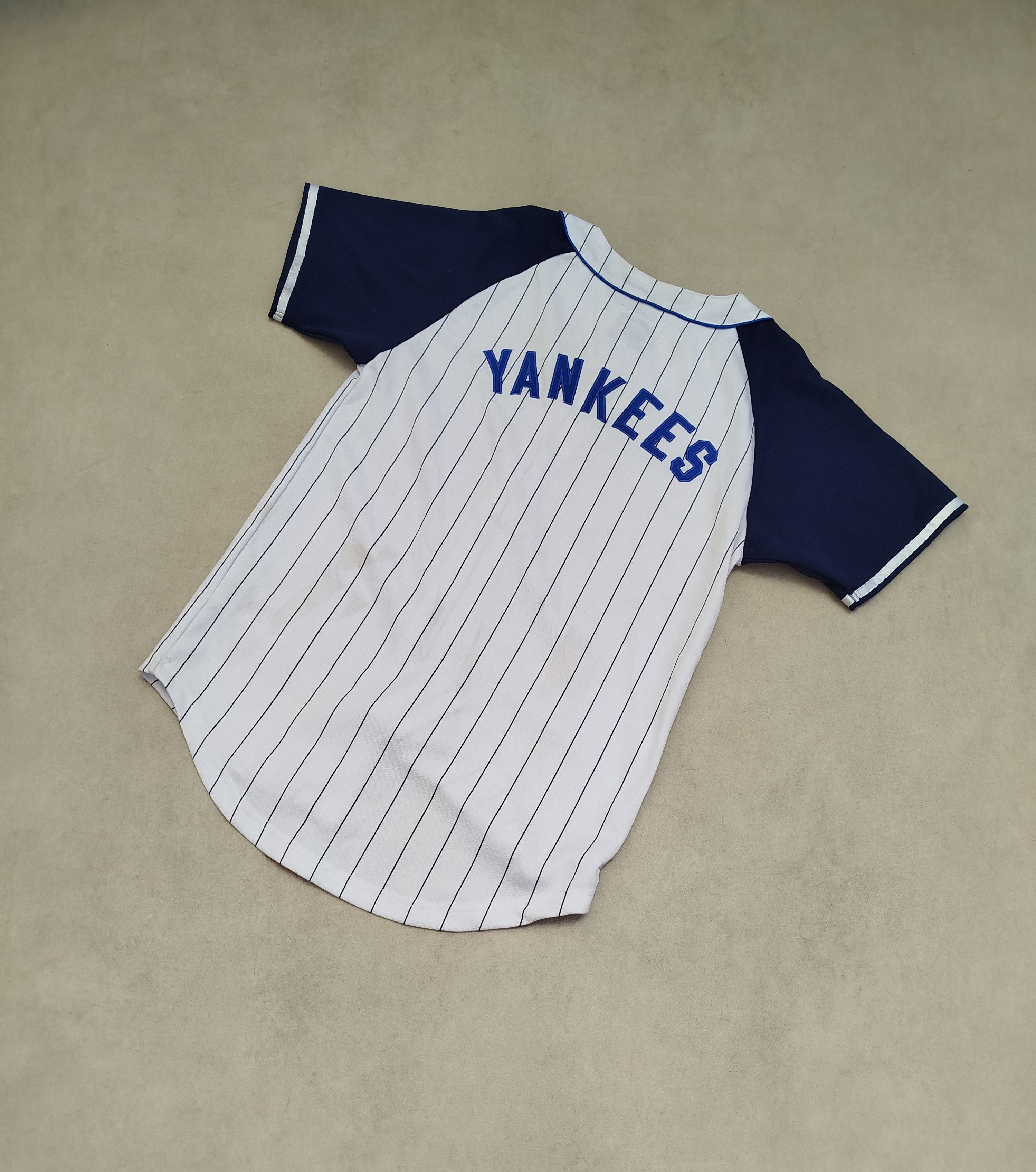 Vintage NEW YORK YANKEES Baseball JERSEY (S) MAJESTIC