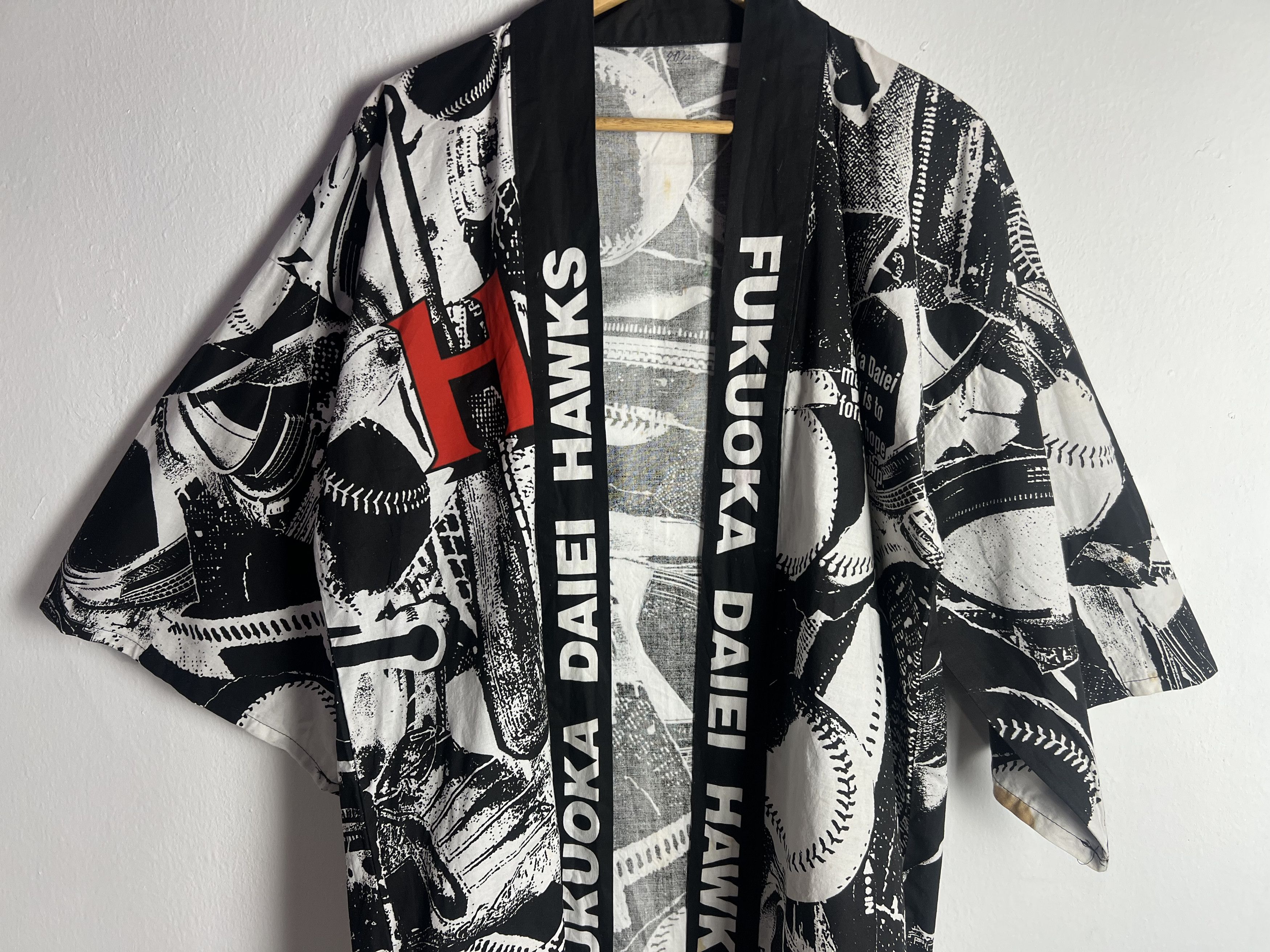 Vintage Vintage Fukuoka Daiei Hawks Kimono Size US L / EU 52-54 / 3 - 5 Thumbnail