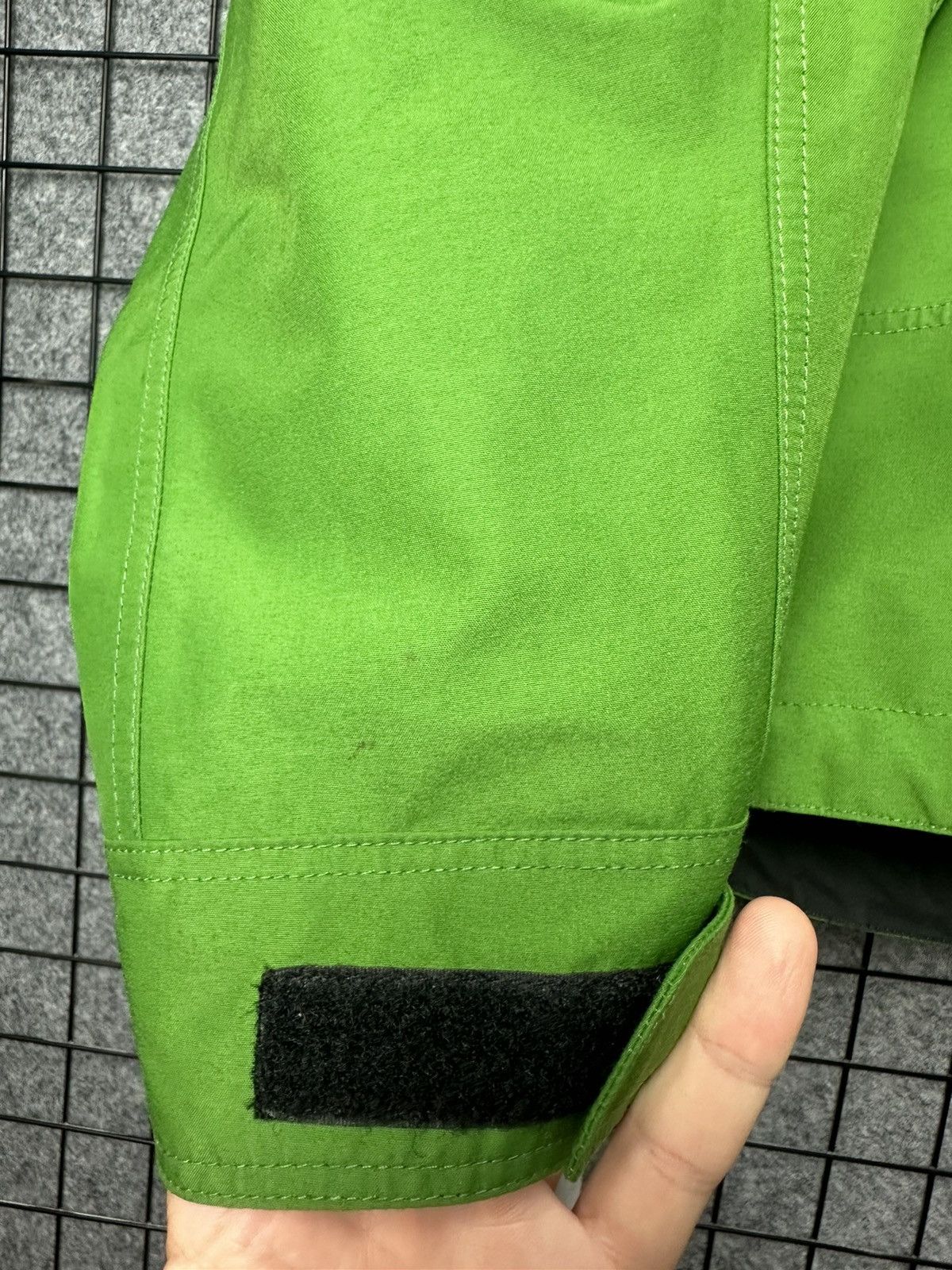 Peak Performance Peak Performance Outdoor Gore Tex Light Jacket Size S Size US S / EU 44-46 / 1 - 8 Thumbnail