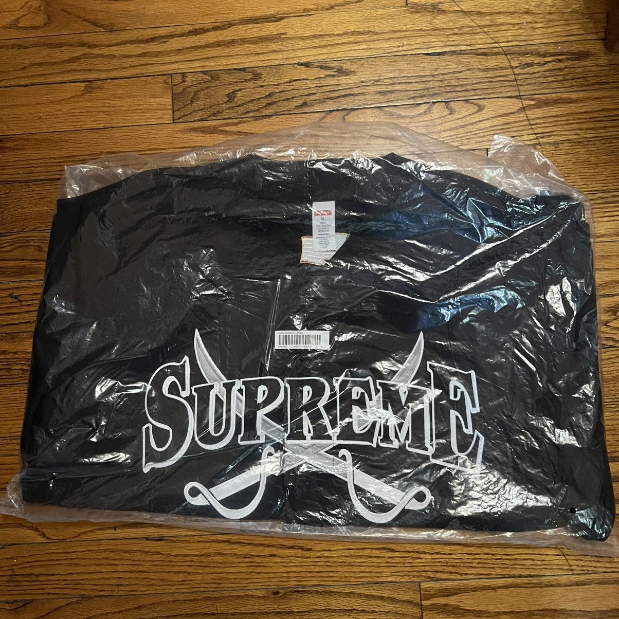 Supreme Supreme Swords Baseball Jersey Black Size: XL Size US XL / EU 56 / 4 - 3 Thumbnail