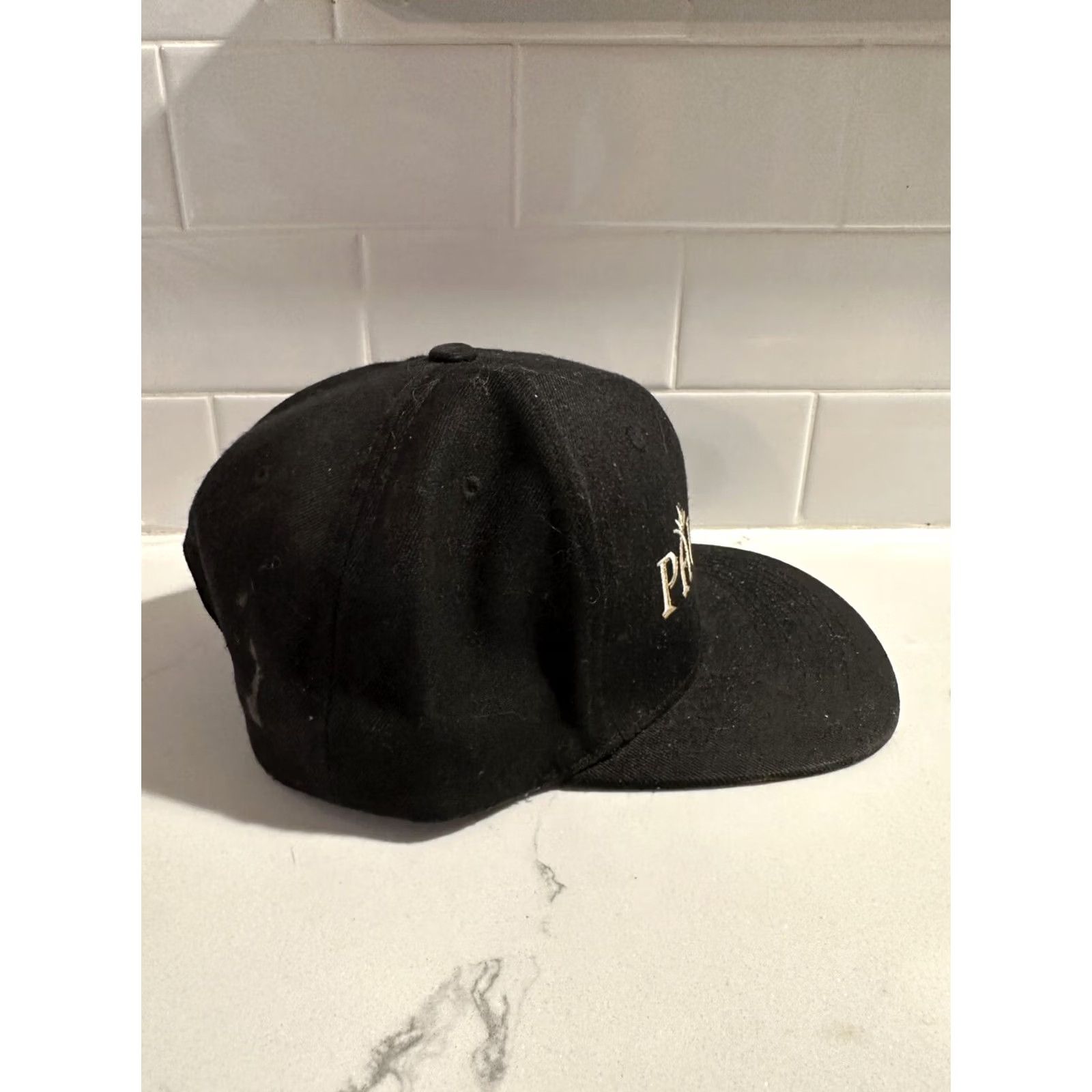 Vintage PAU MAUI Handmade Vodka (Hawaii) SnapBack Hat Cap Mens Black Trucker Hat One Size Men Black Snap-Back Cap Size ONE SIZE - 3 Thumbnail