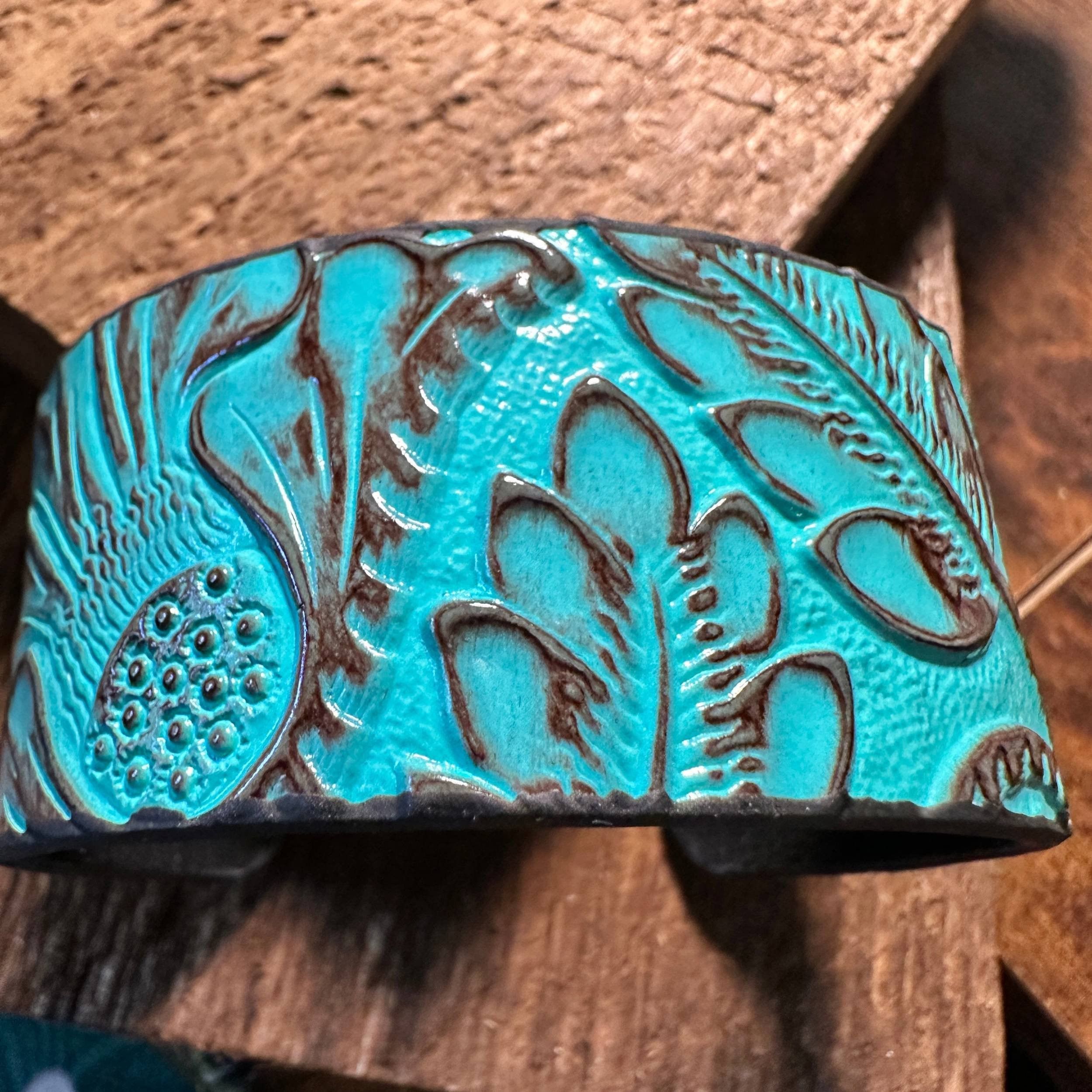 Other Boho Southwestern Leather Turquoise Floral Wide Cuff Bangle Size ONE SIZE - 6 Thumbnail