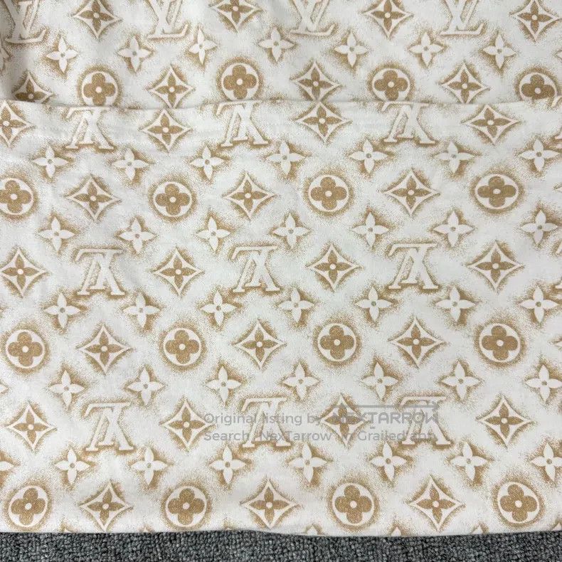 Louis Vuitton Louis Vuitton Full printed short sleeve Size US M / EU 48-50 / 2 - 7 Thumbnail