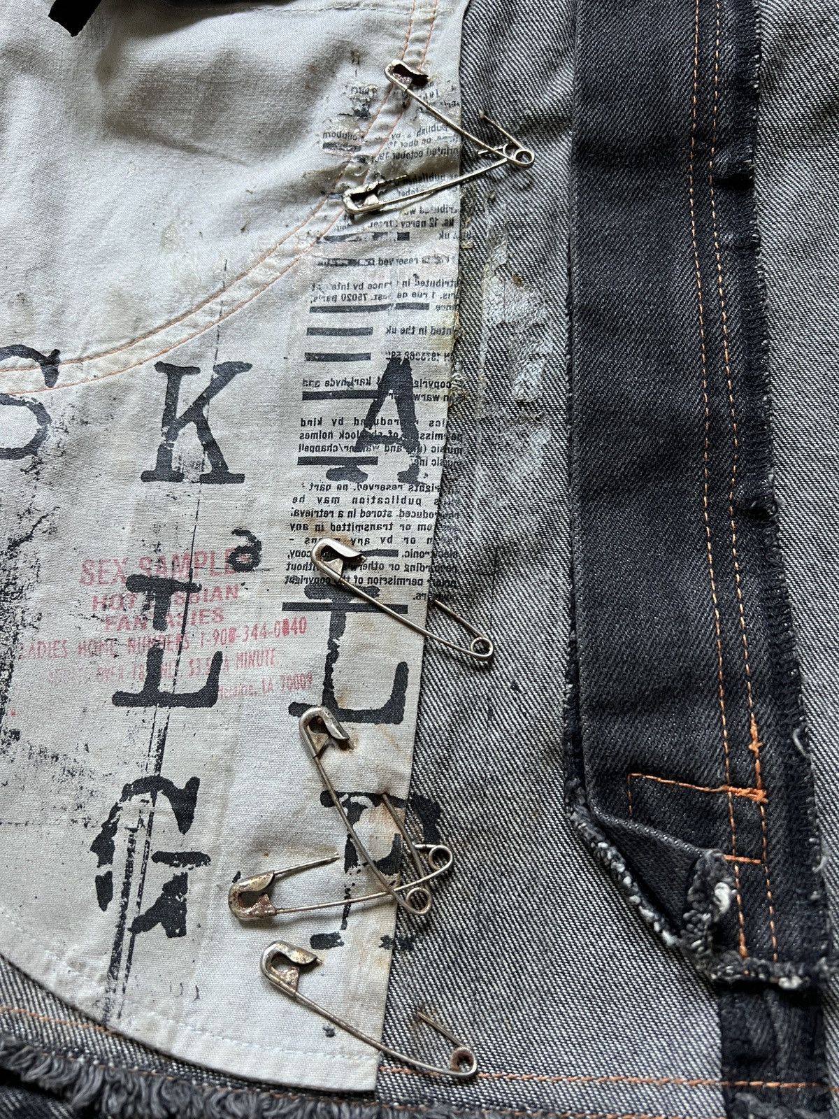 Japanese Brand 2000s h.NAOTO 🇯🇵 Goth Punk Reworked Denim Crossbody Bag Size ONE SIZE - 18 Thumbnail