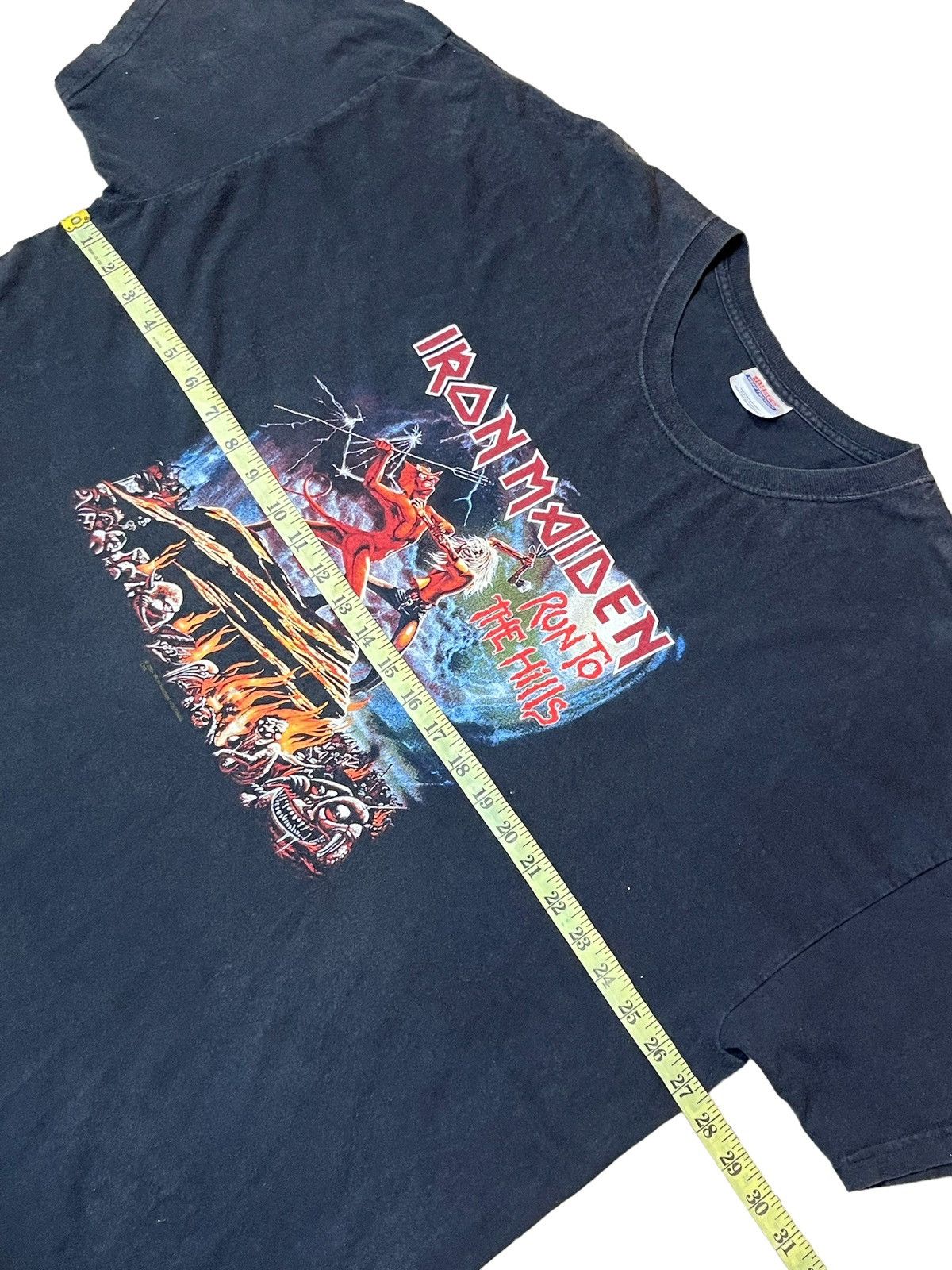Iron Maiden VINTAGE Y2K IRON MAIDEN “RUN TO THE HILLS” 2004 TOUR T SHIRT Size US XXL / EU 58 / 5 - 7 Thumbnail